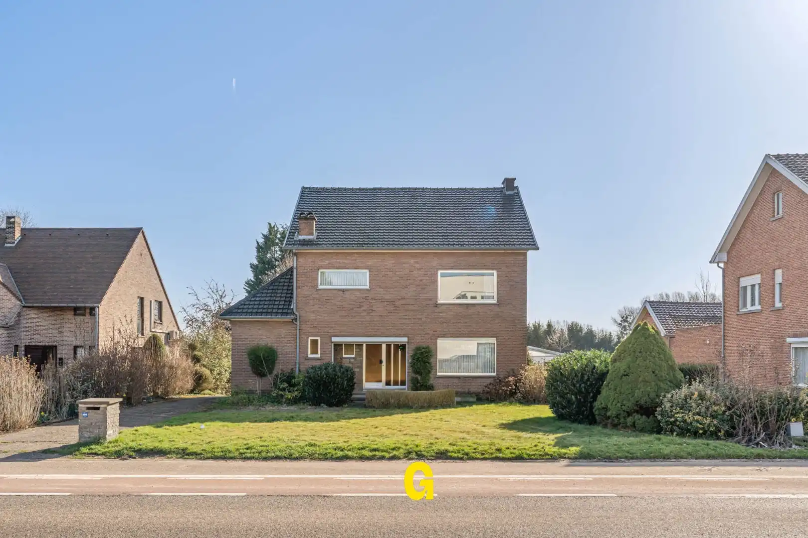 Ruime te renoveren vrijstaande woning op een perceel van 12a 64ca, vlak bij het centrum van Hoeselt - label D foto 2