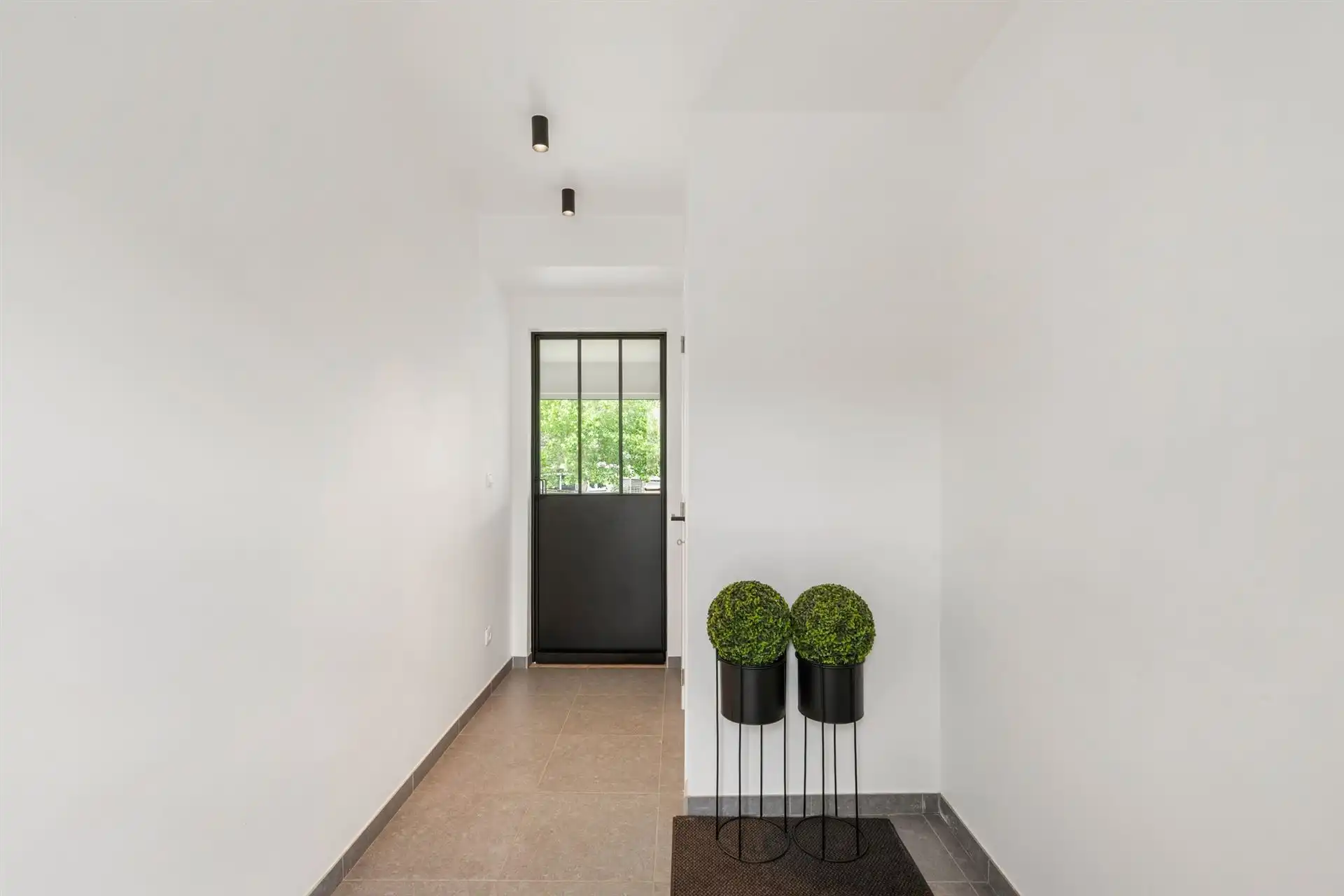 Ideaal kantoorgebouw/praktijk met appartement/extra kantoor foto 17