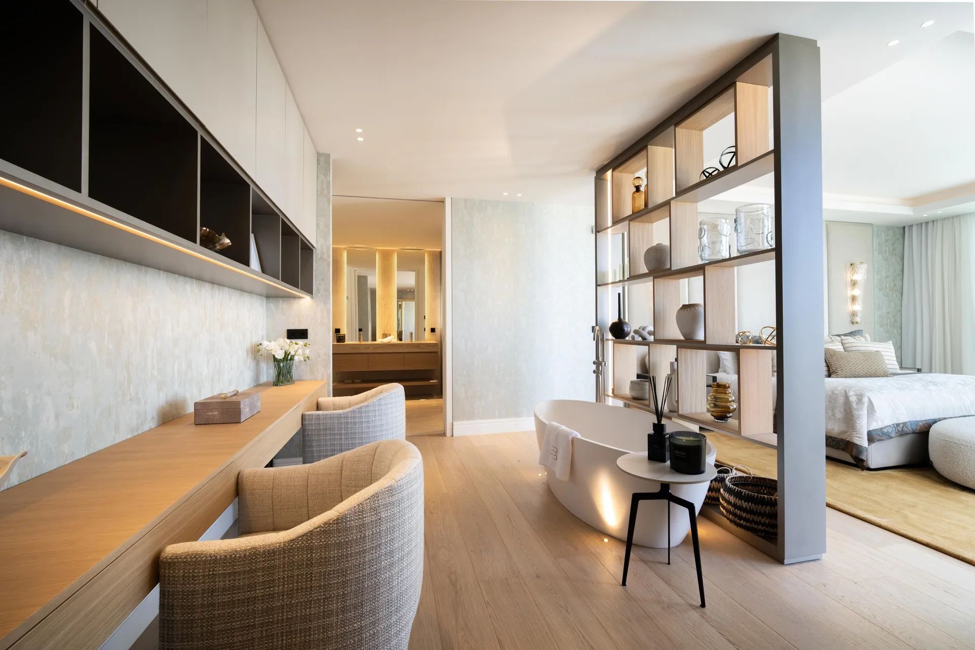 Ongekende luxe in Marbella: exclusieve nieuwbouw villa met panoramisch zicht en 5-sterren faciliteiten foto 10