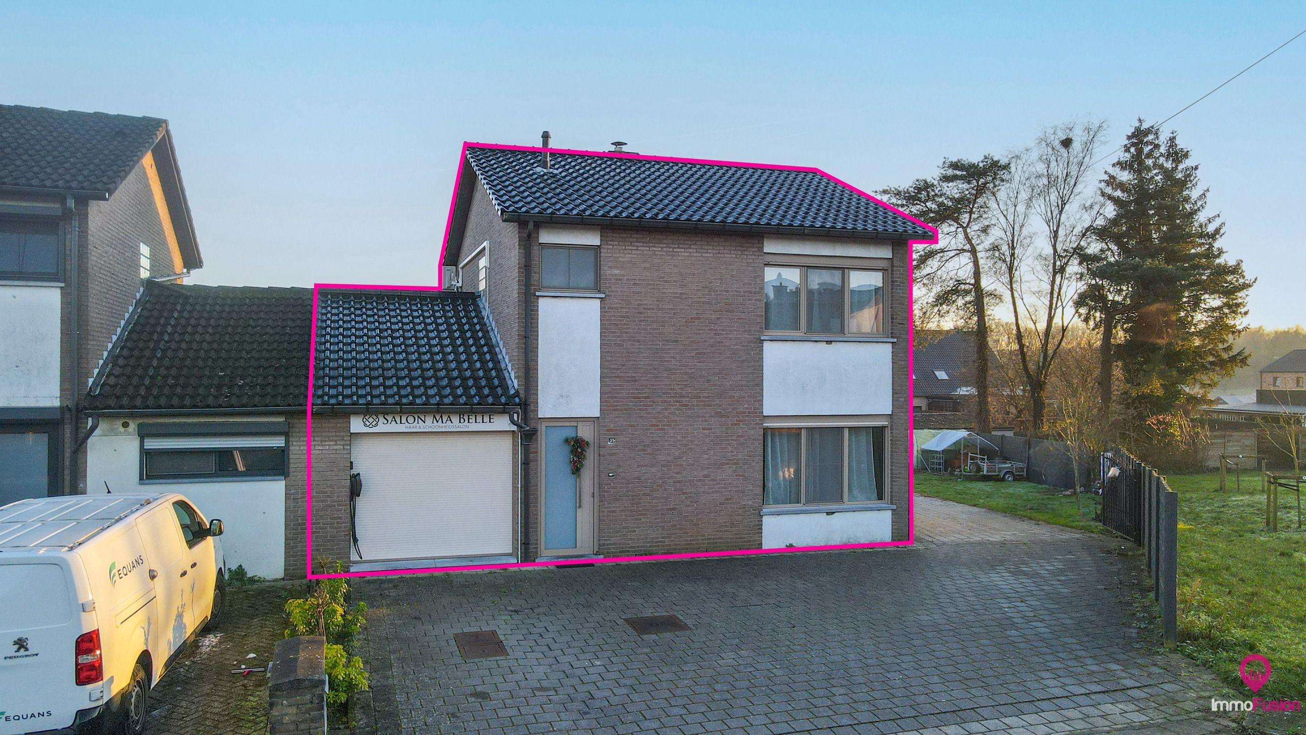 Ruime woning met mogelijkheid tot zelfstandige activiteit! foto 2
