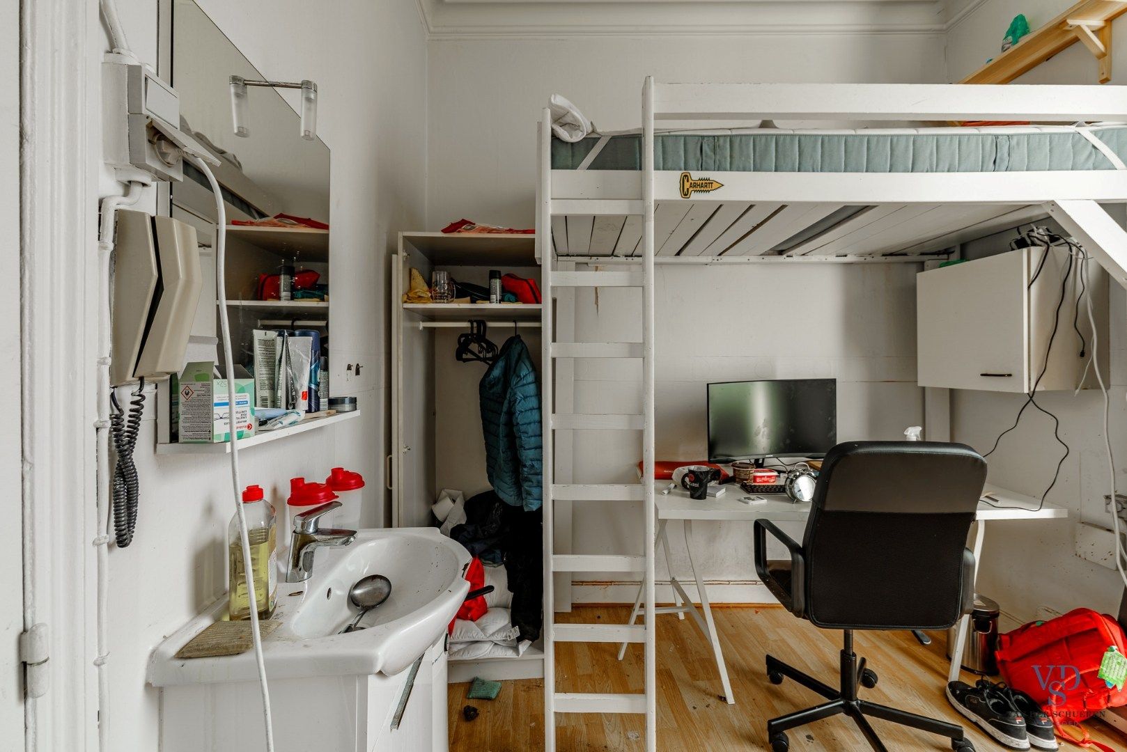 Herenhuis met 7 vergunde studentenkamers. foto 16