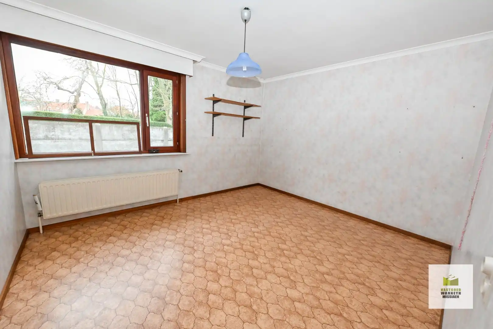 Ruime onderkelderde woning met 4 slpk en garage op rustige ligging in het centrum  foto 17