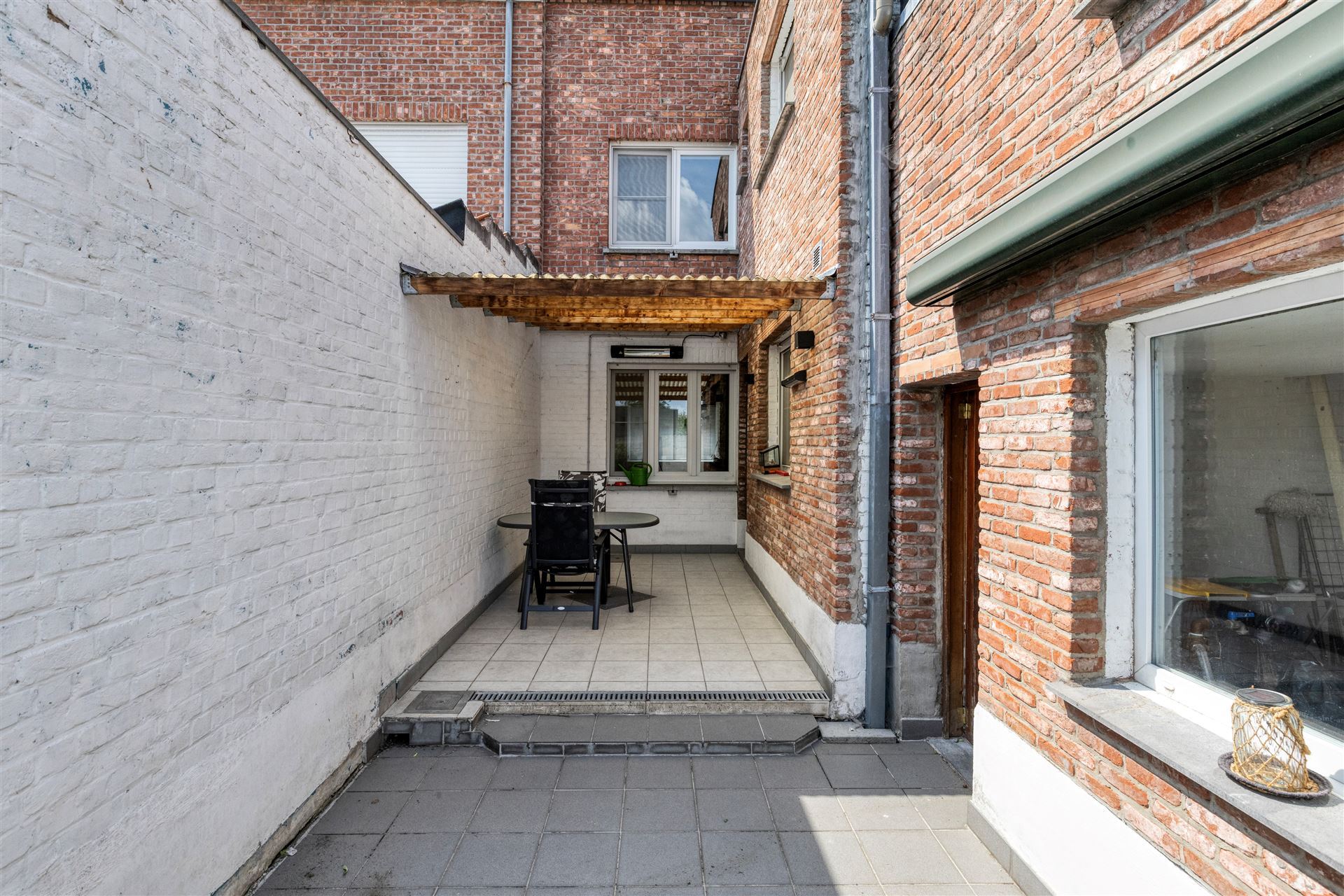 Ruime woning met 4 slaapkamers en stadstuin foto 18