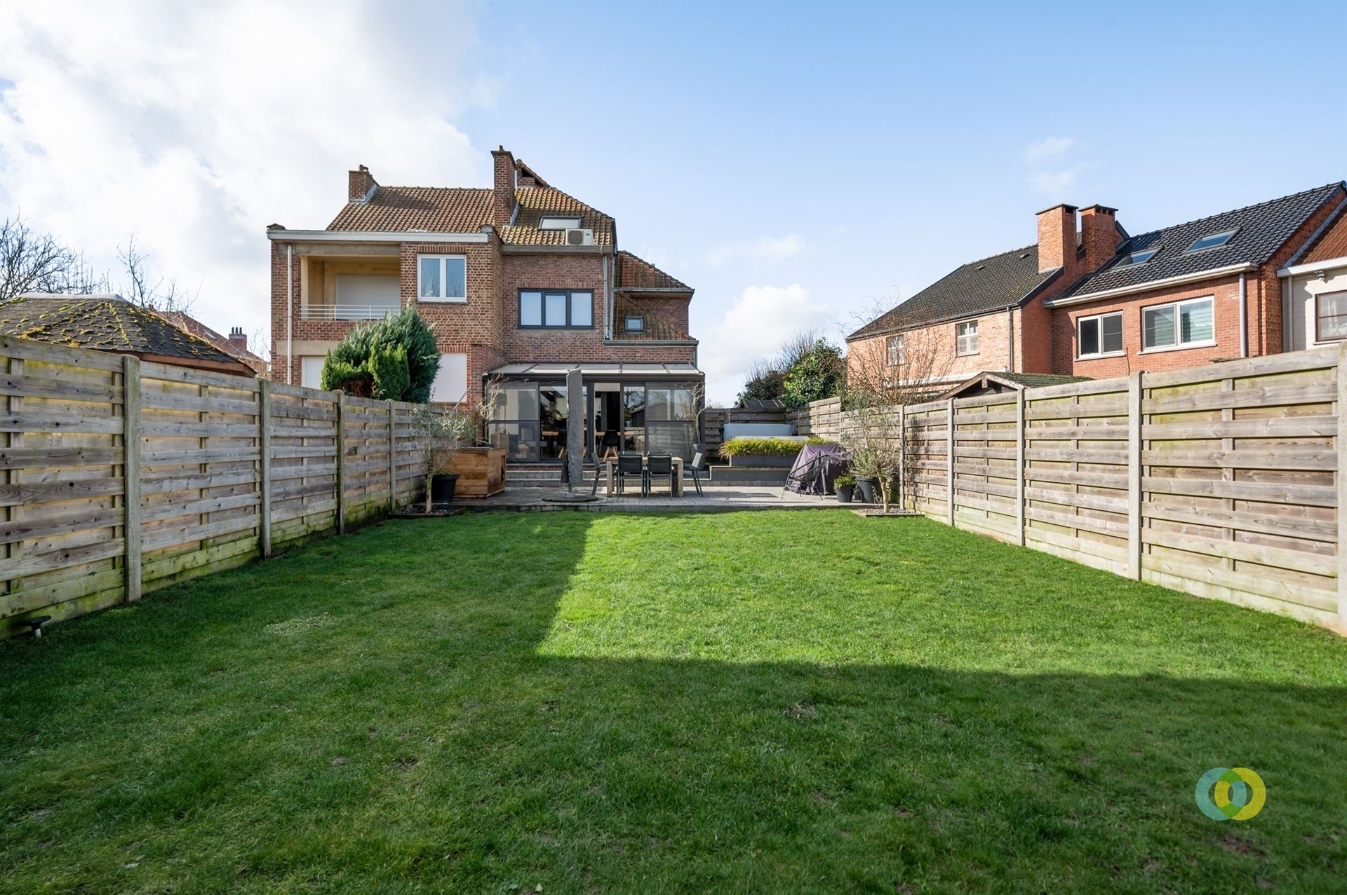 **IN OPTIE** Bel-etage met aangename tuin foto 3