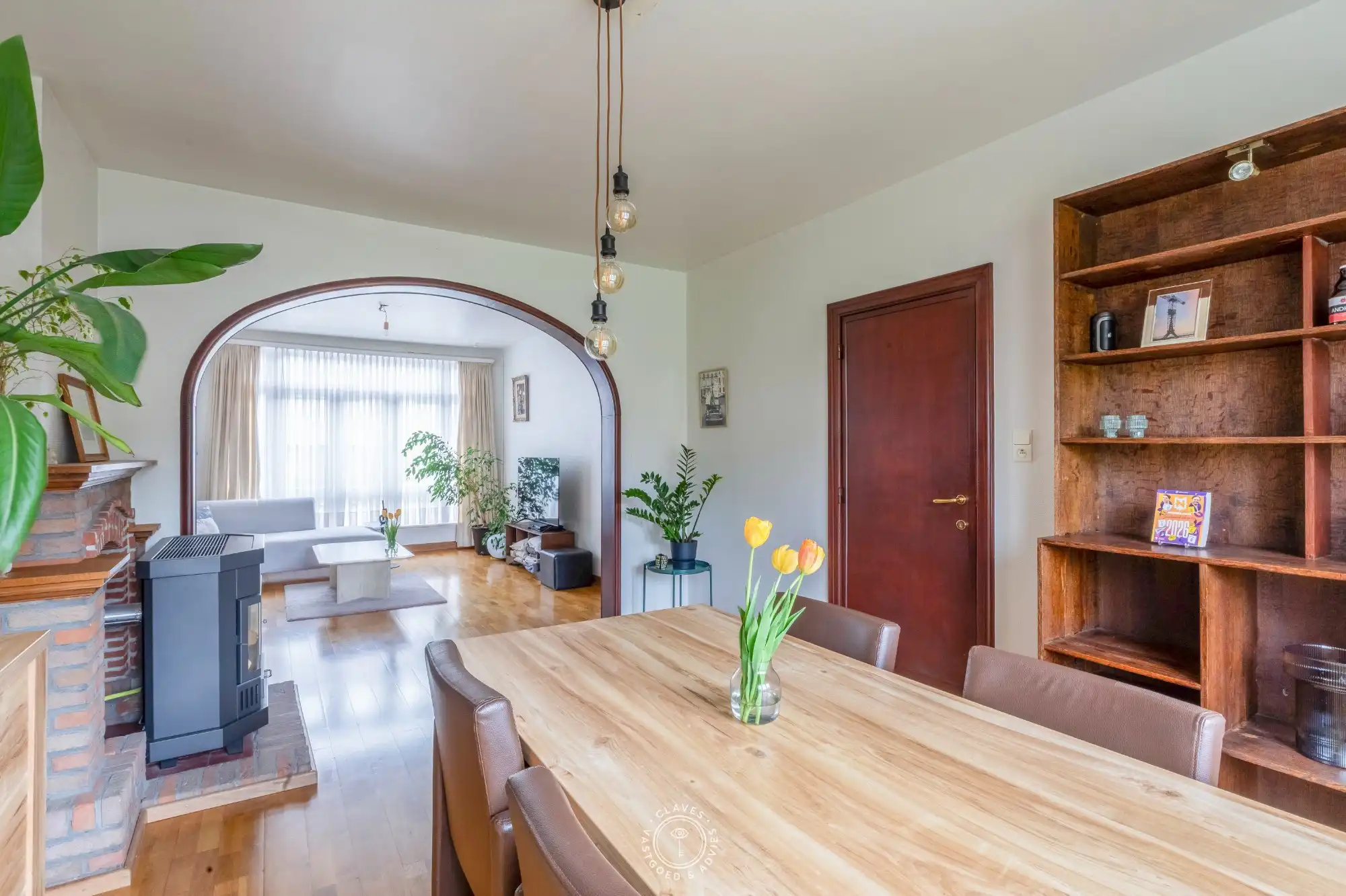 Prachtige bel-etage woning met parkeerplaats en garage in hartje Temse foto 3