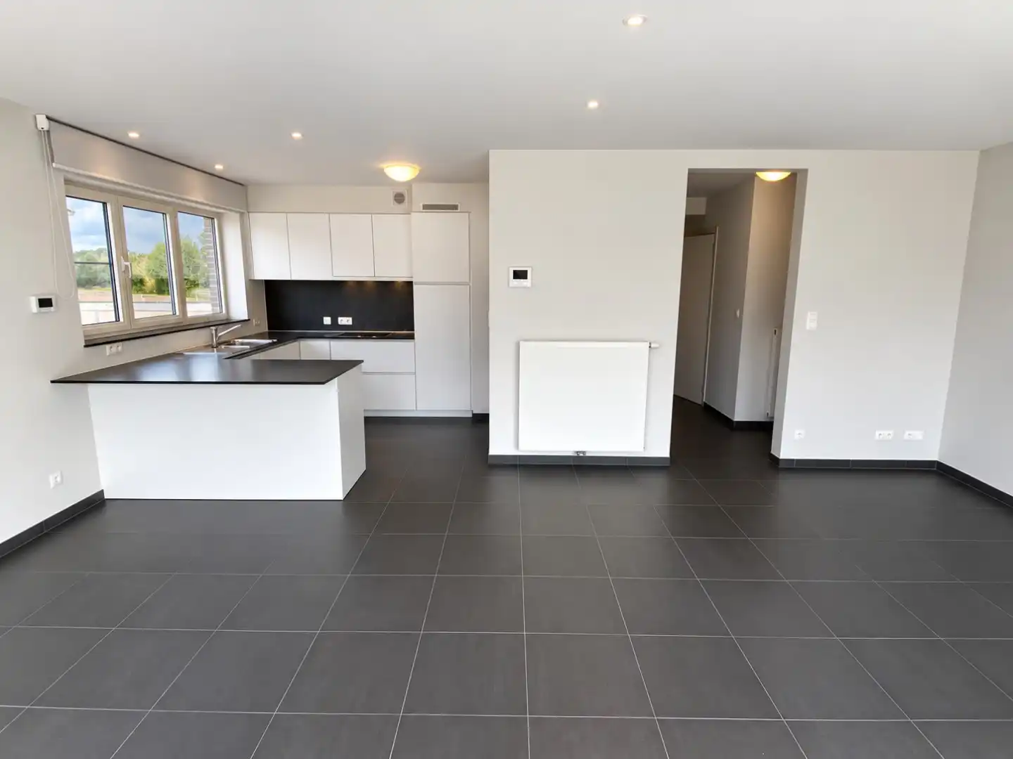 Energiezuinig appartement met twee slaapkamers te huur in Evergem foto 4