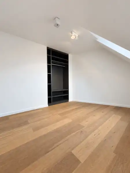 Stijlvol dakappartement met terras en veel privacy in het centrum van Geel foto 14