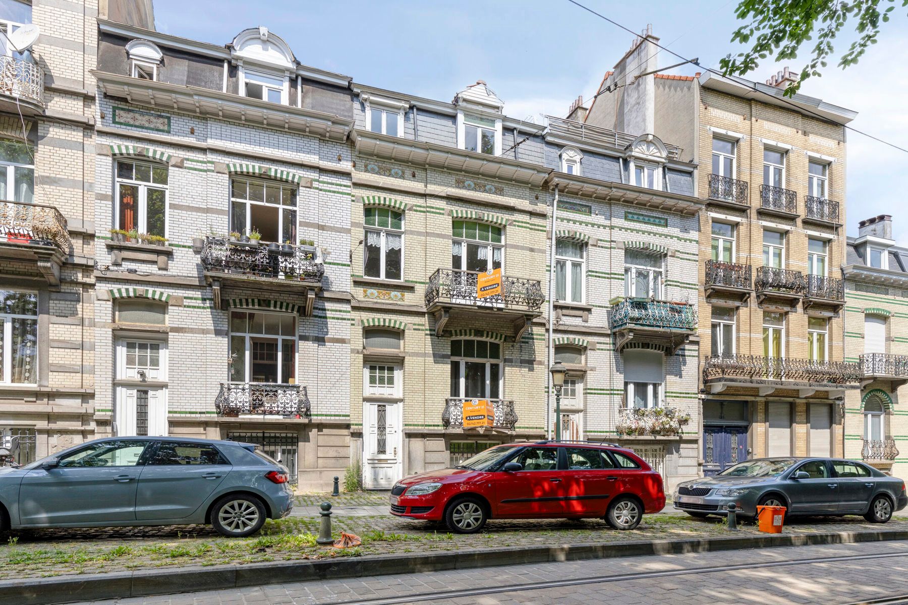 Schitterend gelegen herenwoning met veel karakter foto 2