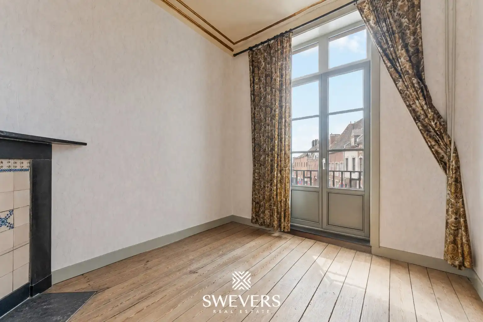 Karaktervol herenhuis met 346 m² woonruimte en uitzonderlijk renovatiepotentieel in centrum Borgloon foto 32