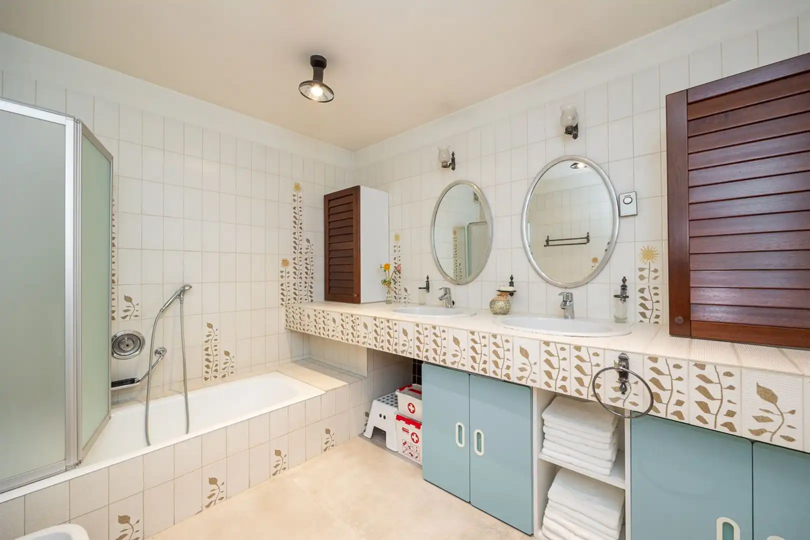 Karaktervolle woning met veel ruimte en prachtige tuin! foto 18