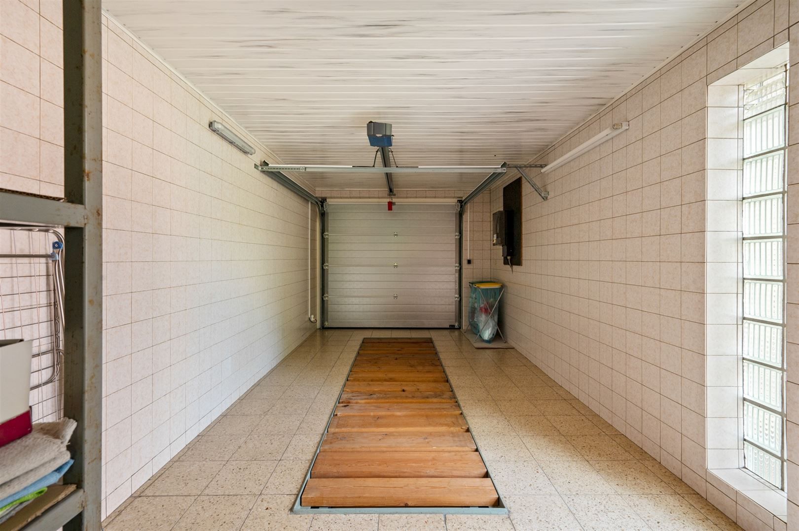 Laagbouwwoning met 3 slaapkamers op ca. 2.252m2 foto 18