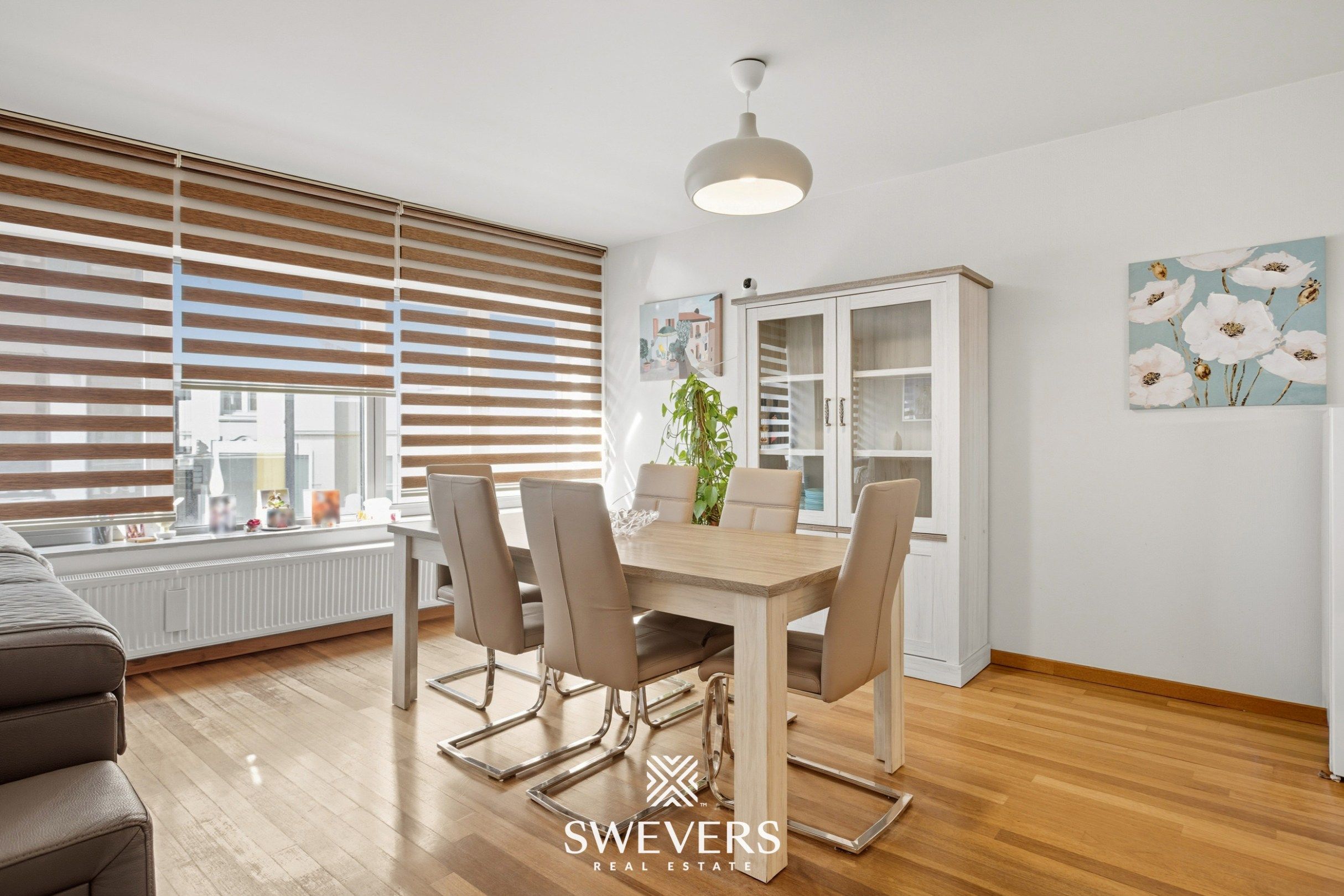 Instapklaar appartement met gezellig terras in hartje Hasselt foto 8
