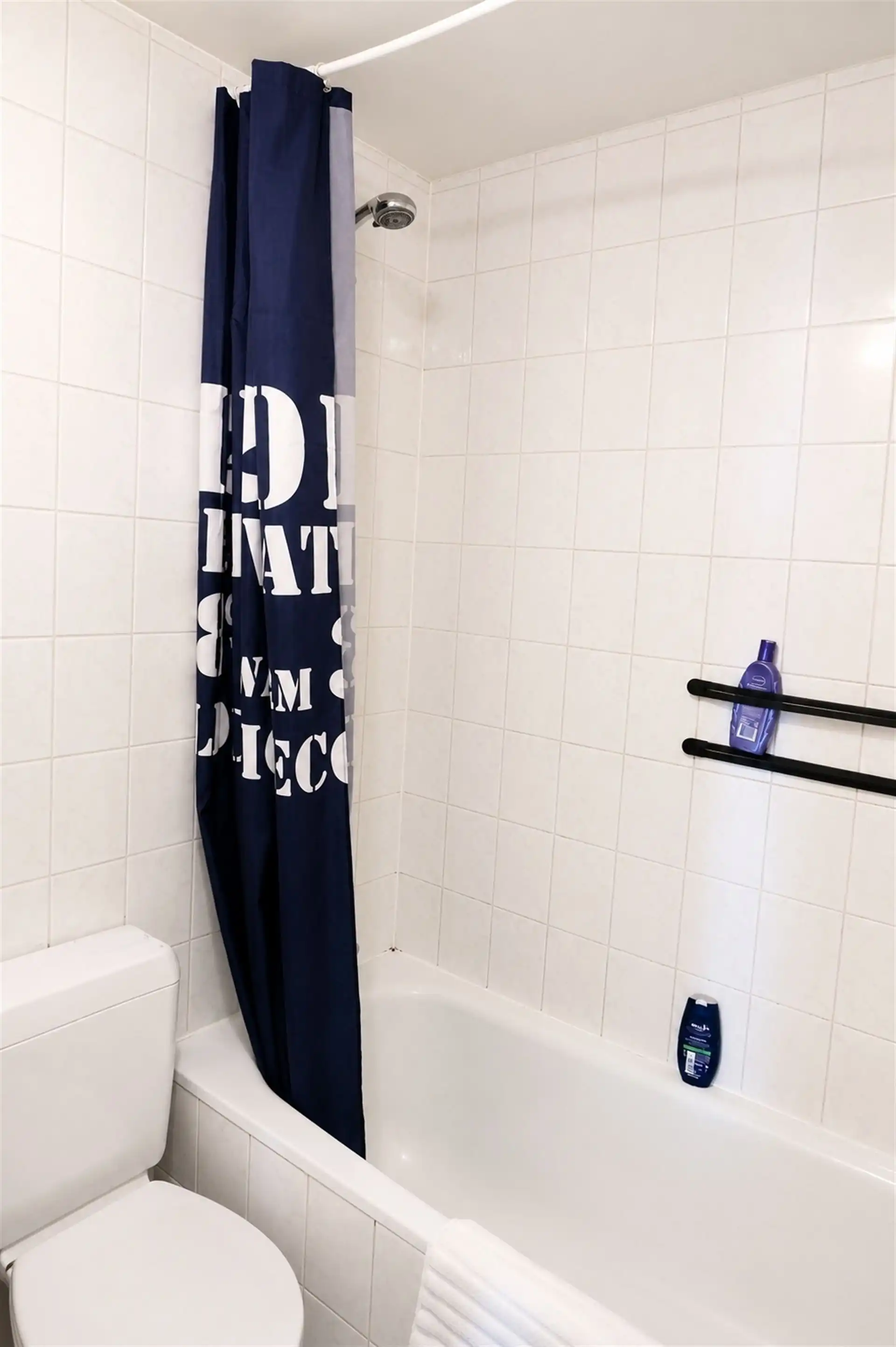 Studentenhuis met 3 koten met eigen badkamer en keuken. foto 10
