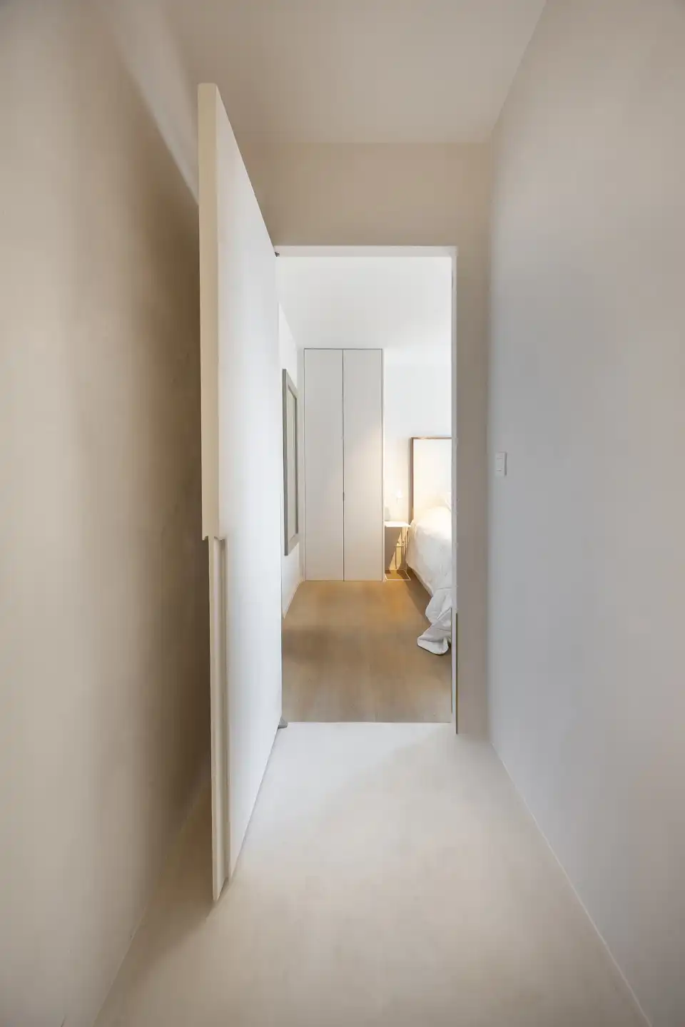 Luxueus gerenoveerd hoekdakappartement met frontaal zeezicht foto 20