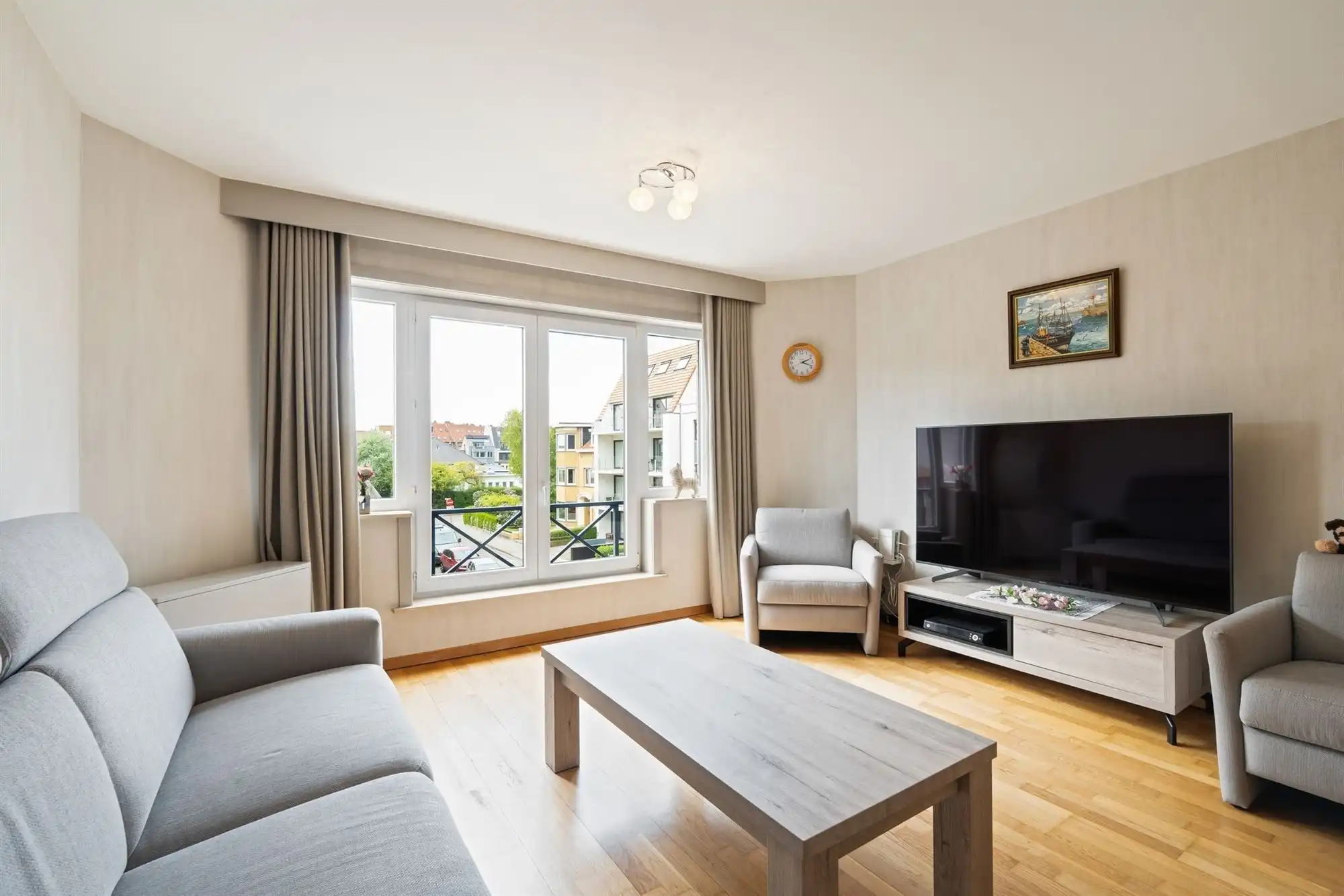Zonnig instapklaar appartement! foto 4