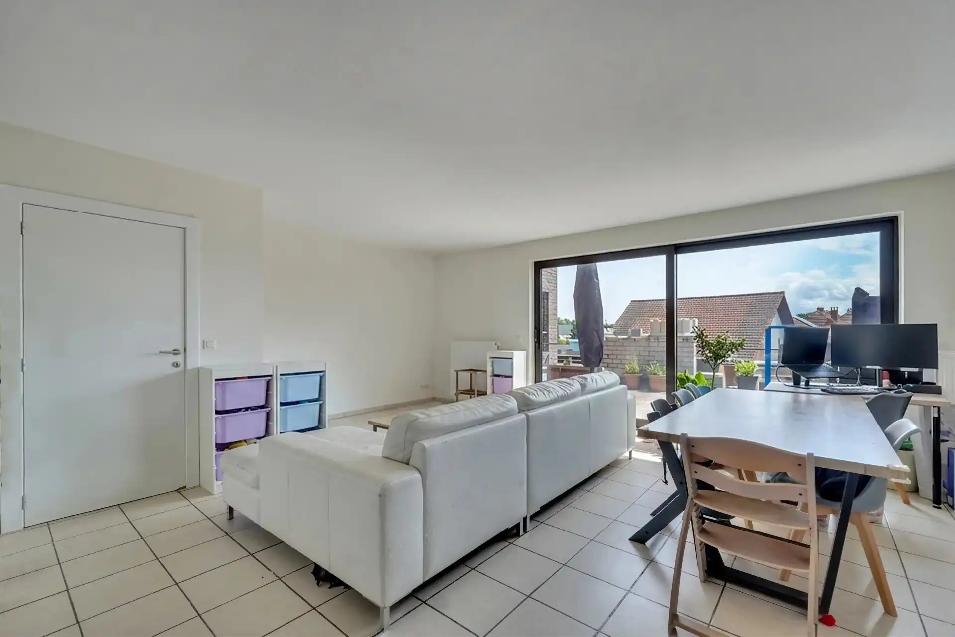 Duplex met 3 slaapkamers, berging en autostaanplaats foto 3