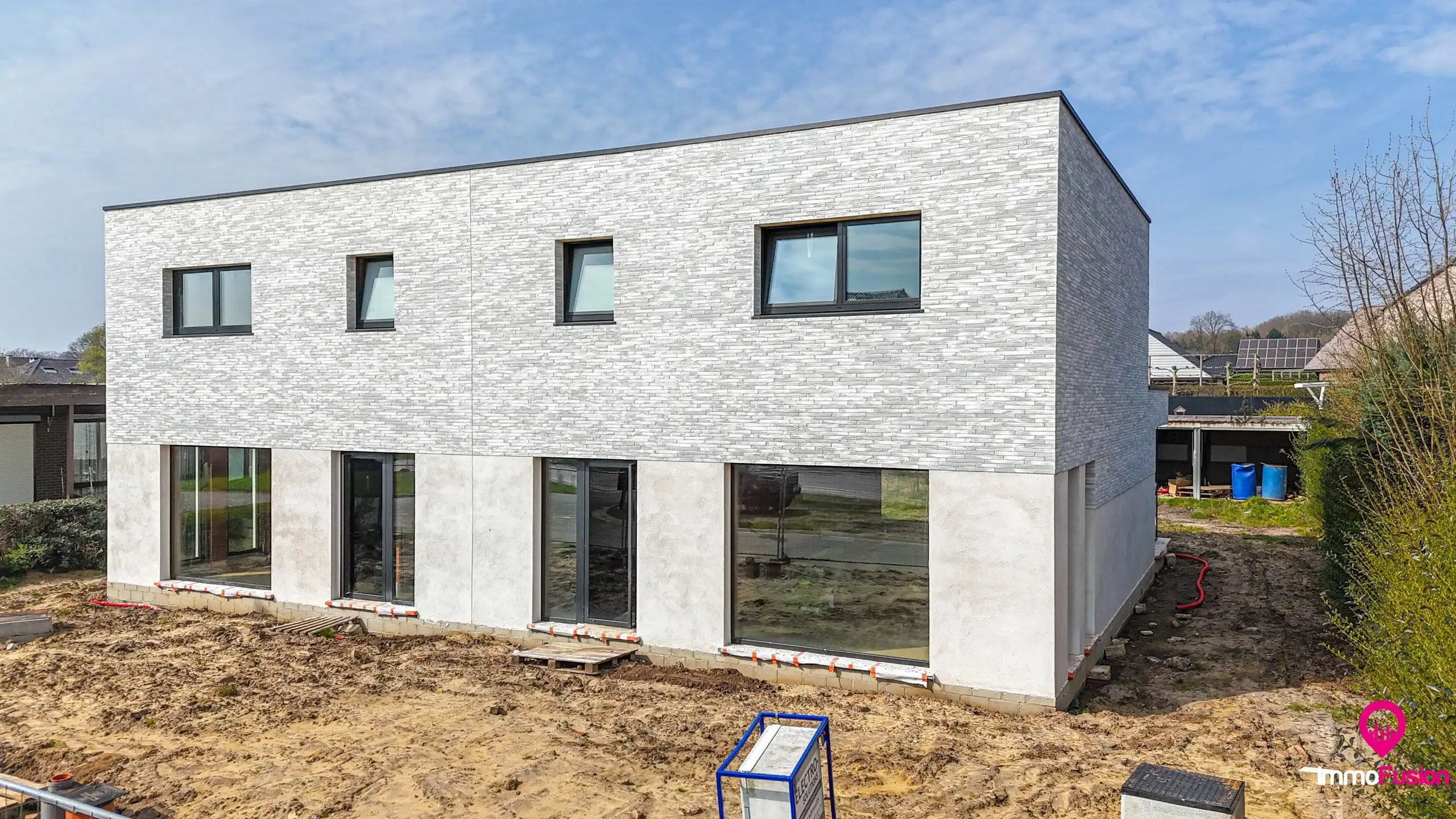 Modern halfopen nieuwbouw in casco met 3 slaapkmrs in Lillo! foto 2