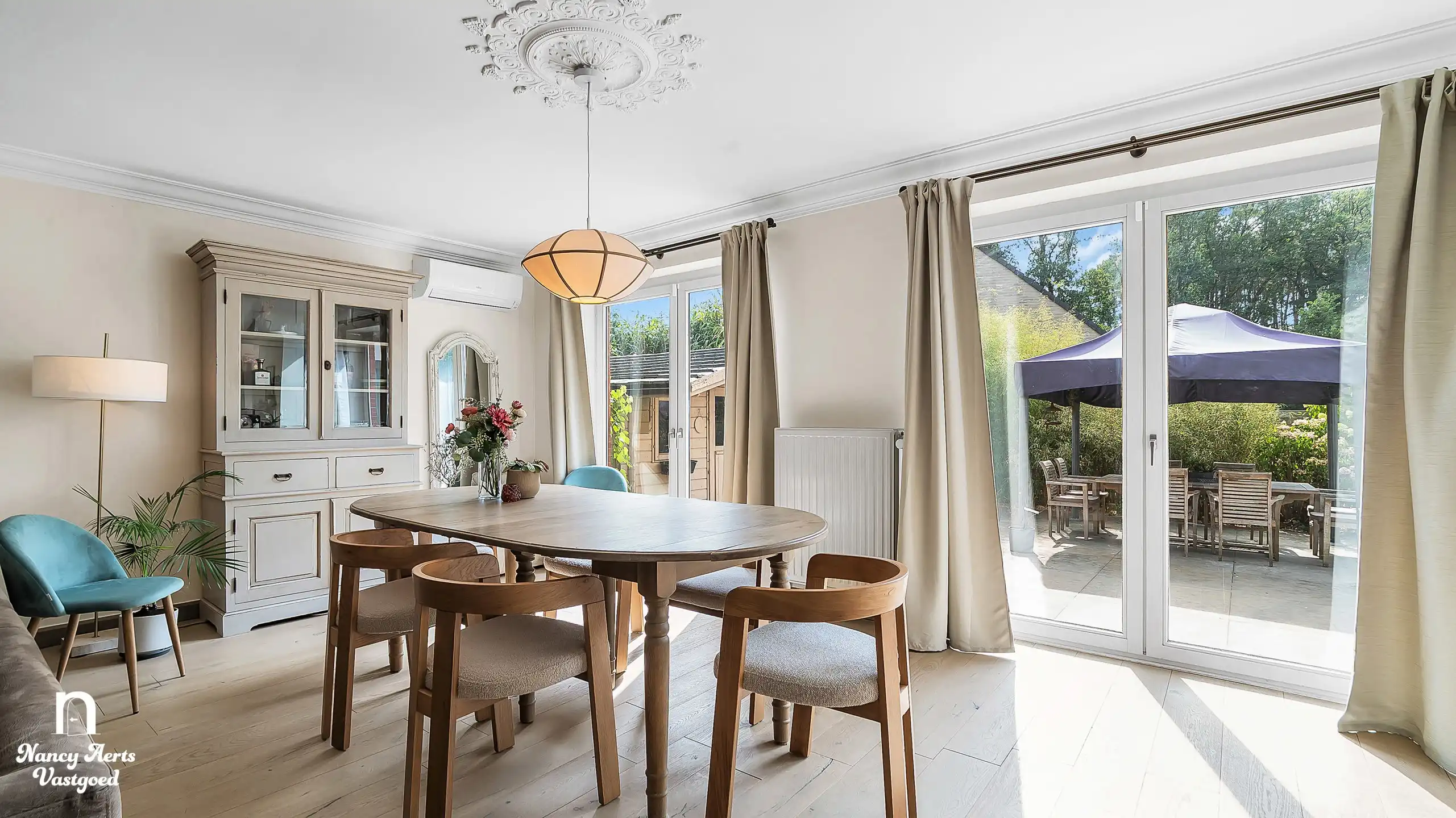 Veelzijdige villa met bijna 20 are groen en aparte woonunit foto 7