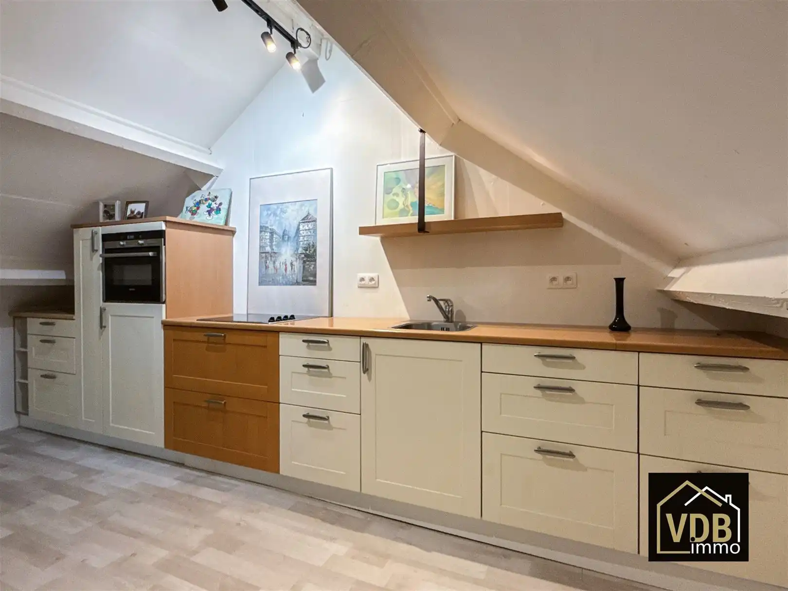 Charmante hoeve met paardenstal op 1,2 ha in absolute rust. foto 21