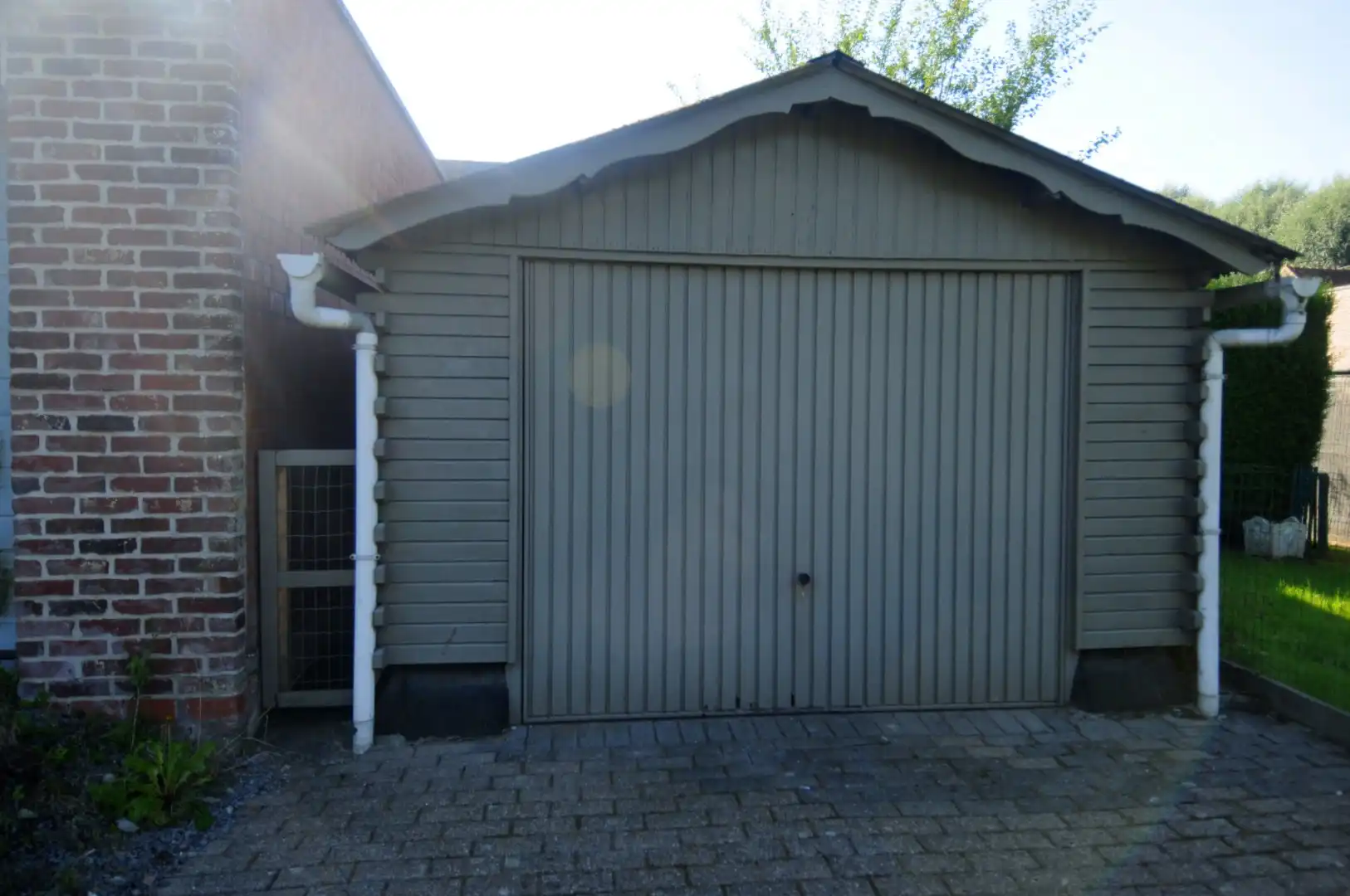Op te frissen rijwoning met tuin, garage en 2 slaapkamers te Marke foto 14