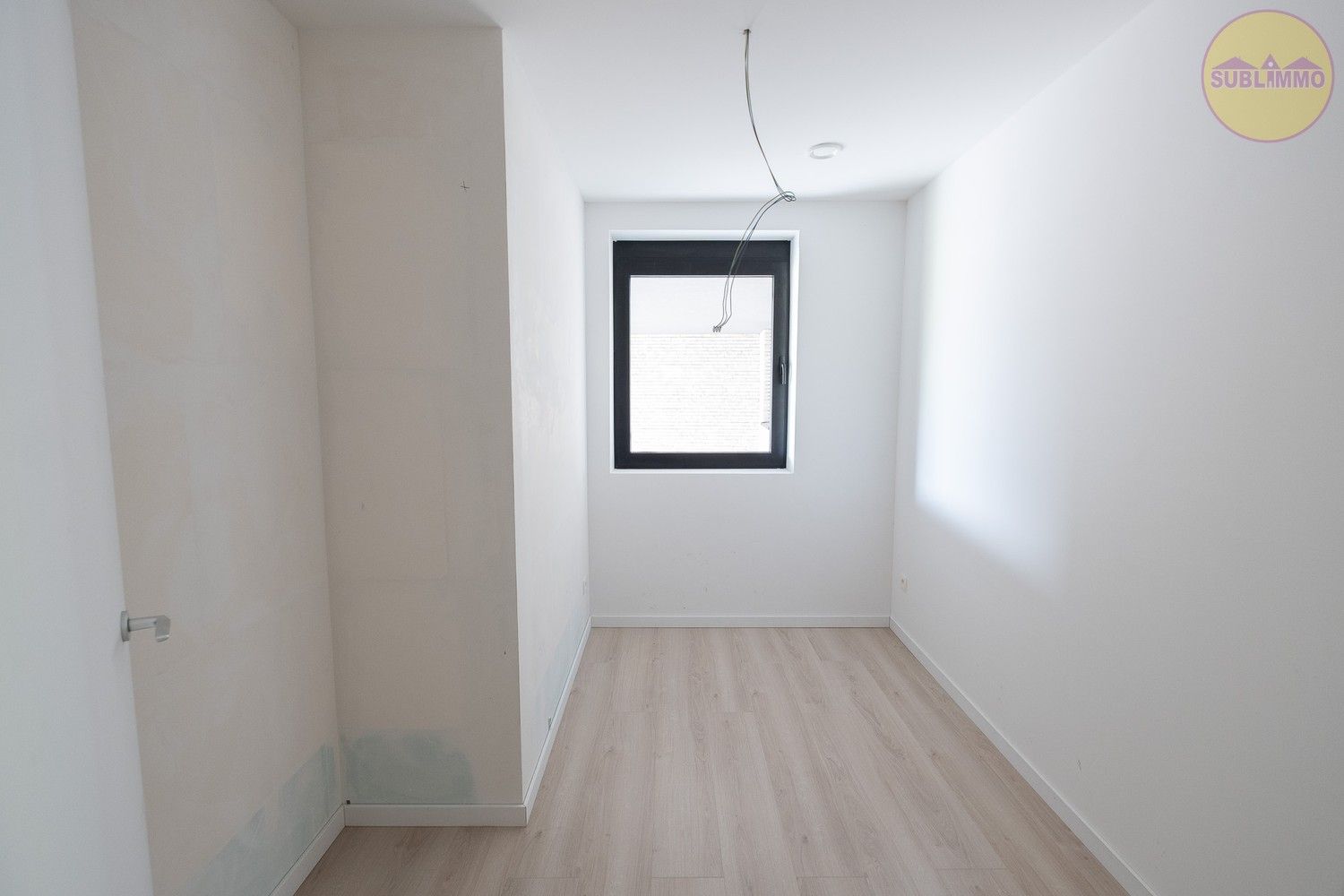 Nieuwbouwappartement op de eerste verdieping (118,50 m²) met 3 slaapkamers en terras. foto 9