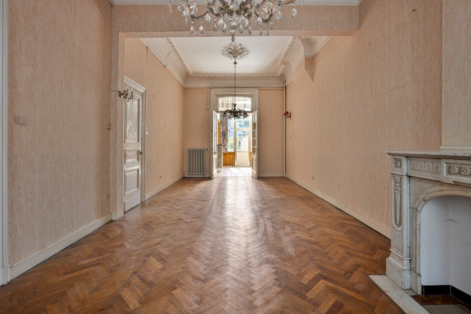 Ruime herenwoning met 8 slaapkamers, ruime tuin en garage in het centrum van Leuven – EPC 316 kWh/m² - bewoonbare opp. 283 m² foto 4