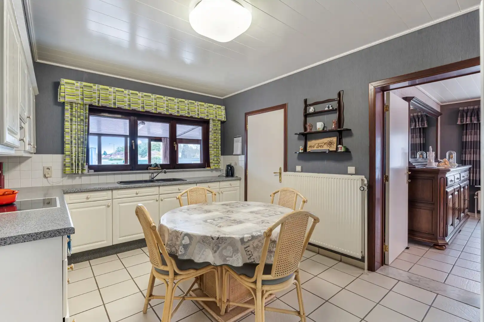 Verzorgde gezinswoning op een perceel van 9a08ca, gebouwd in 1988 op een rustige locatie nabij het centrum van Neeroeteren!  foto 13