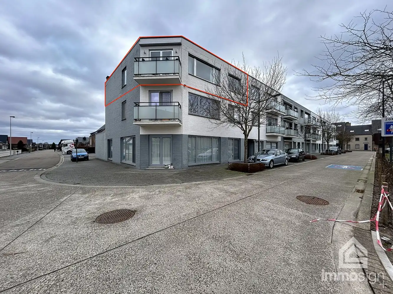 Appartement op het Nevenplein met drie slaapkamers! foto {{pictureIndex}}