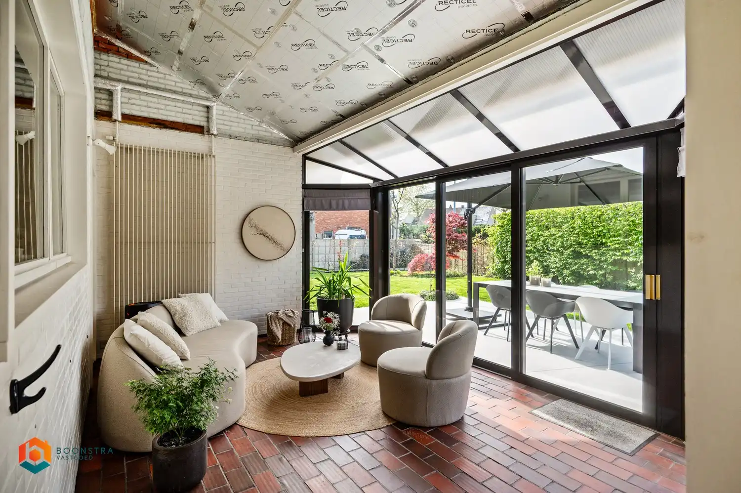 Charmante gezinswoning met 3 slpkrs op een perceel van 705 m² nabij het centrum van Beerzel foto 3