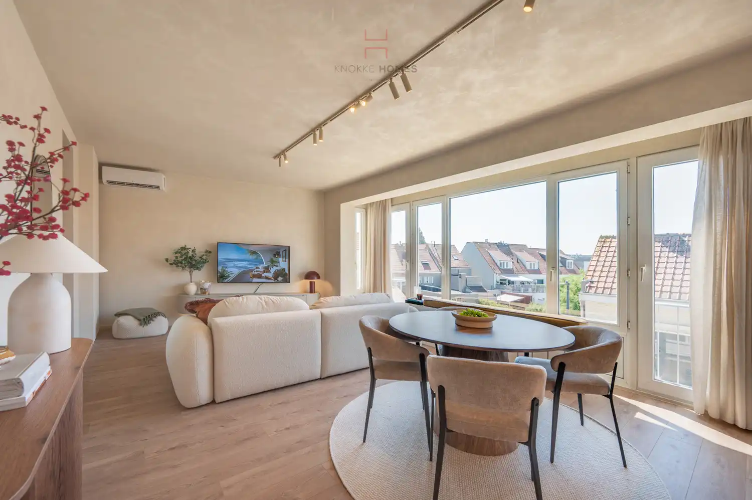 Prachtig gerenoveerd appartement vlak bij het Astridplein in Duinbergen foto 5