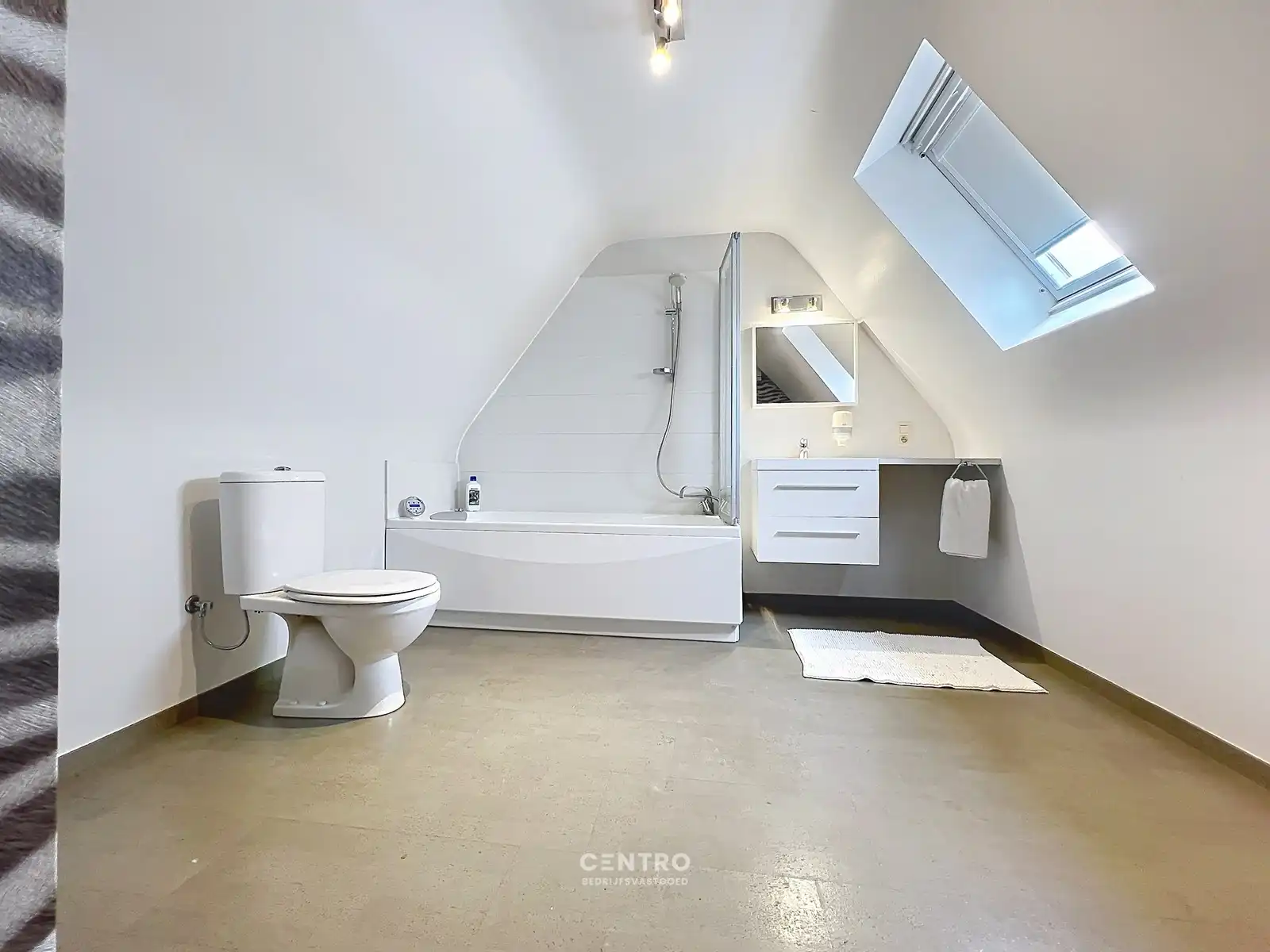 Prachtig, landelijk gelegen restaurant (150 couverts) op ± 3.400 m², VOLLEDIGE horeca-inboedel inbegrepen, met bewezen horeca-concept te HOOGLEDE! foto 36