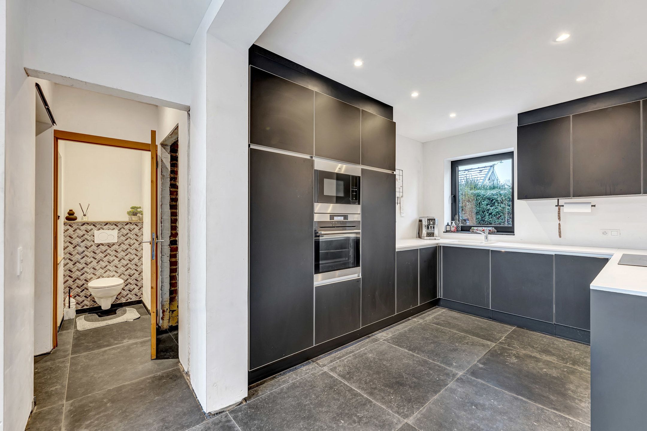 Instapklare woning met paardenaccommodatie te Ninove foto 22