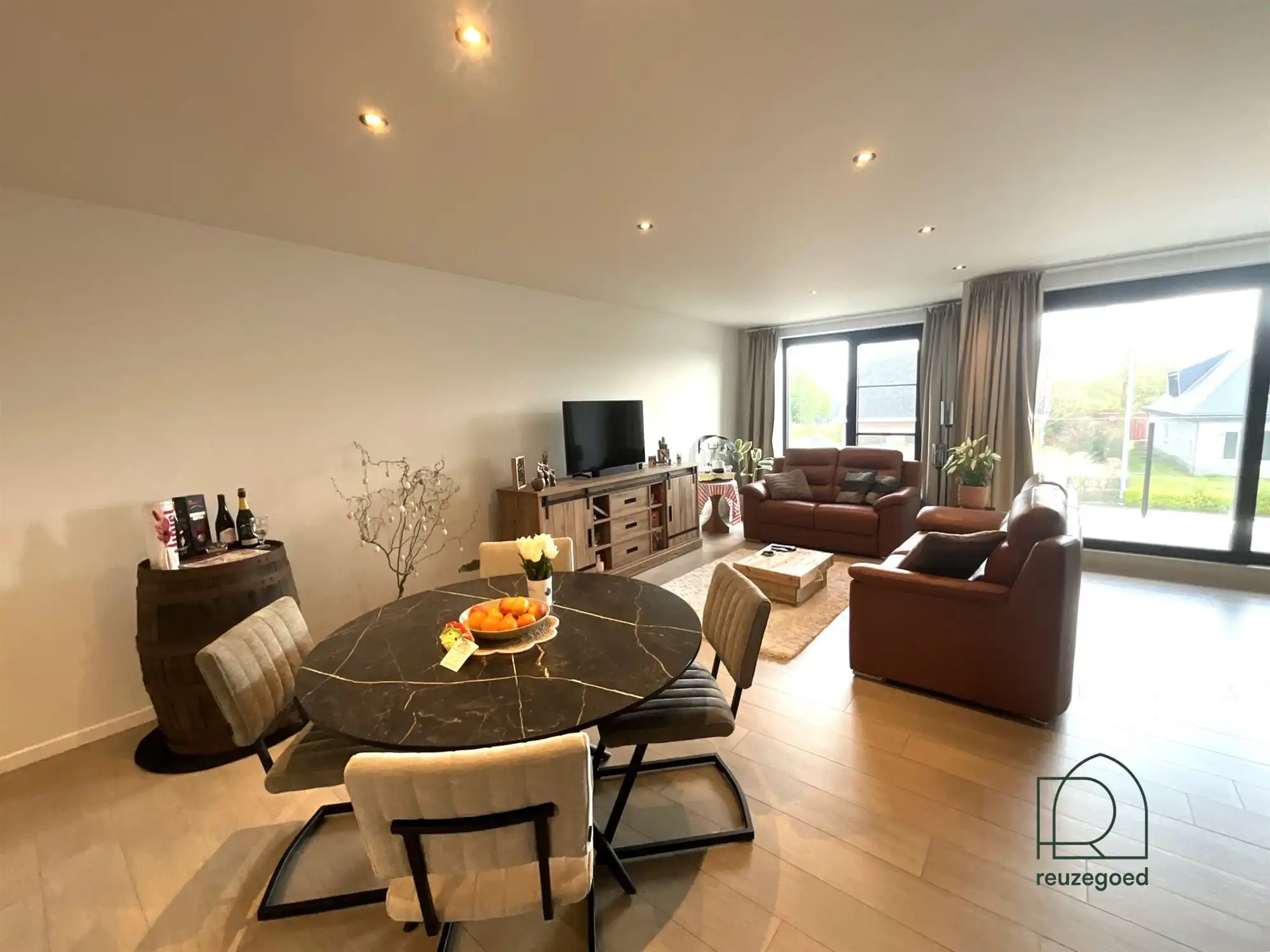 Prachtig appartement (104 m²) met twee slaapkamers op wandelafstand van Sint-Katelijne-Waver centrum foto 5