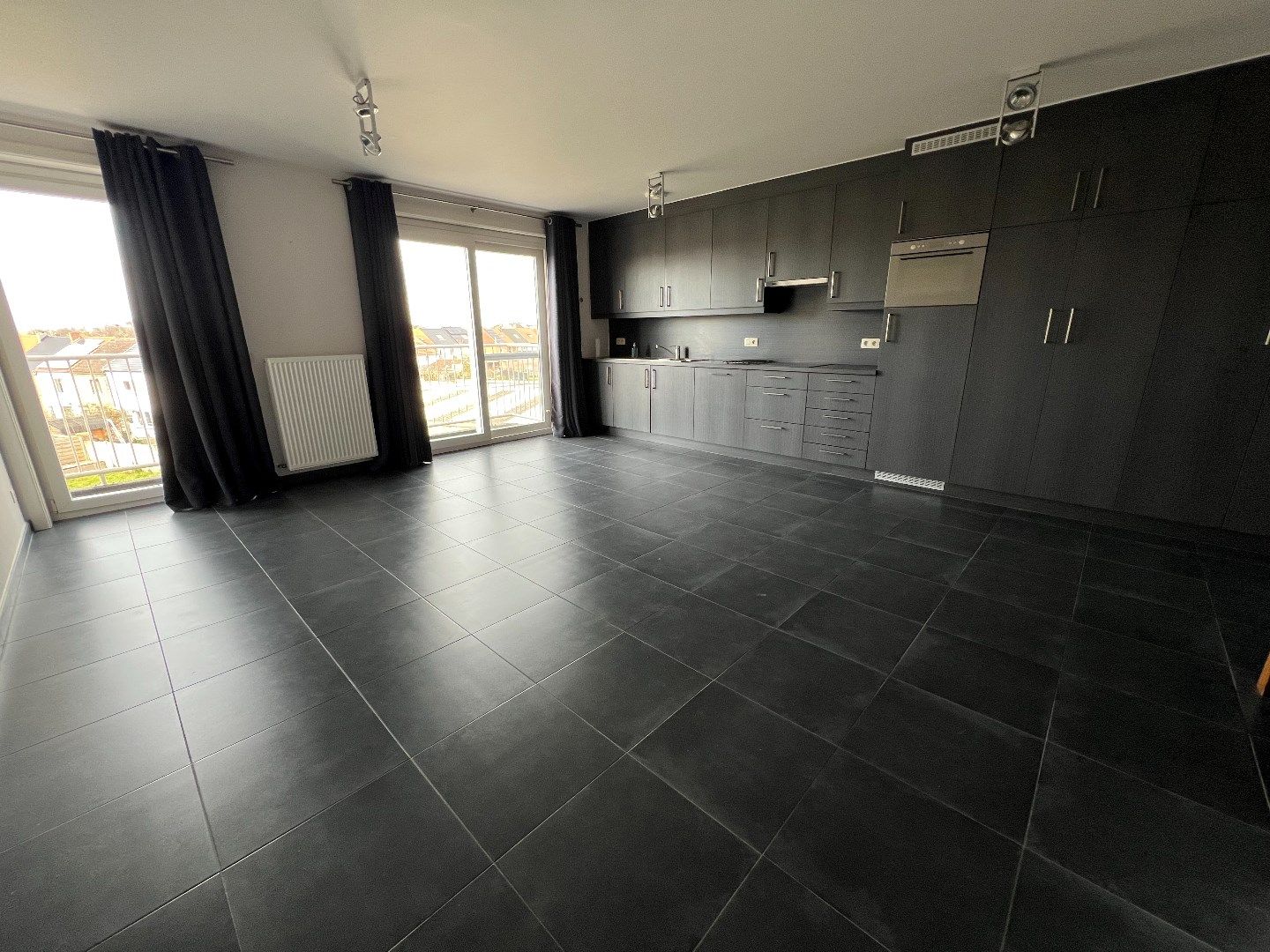 Duplexappartement met 2 slpks, terras en autostaanplaats foto 2