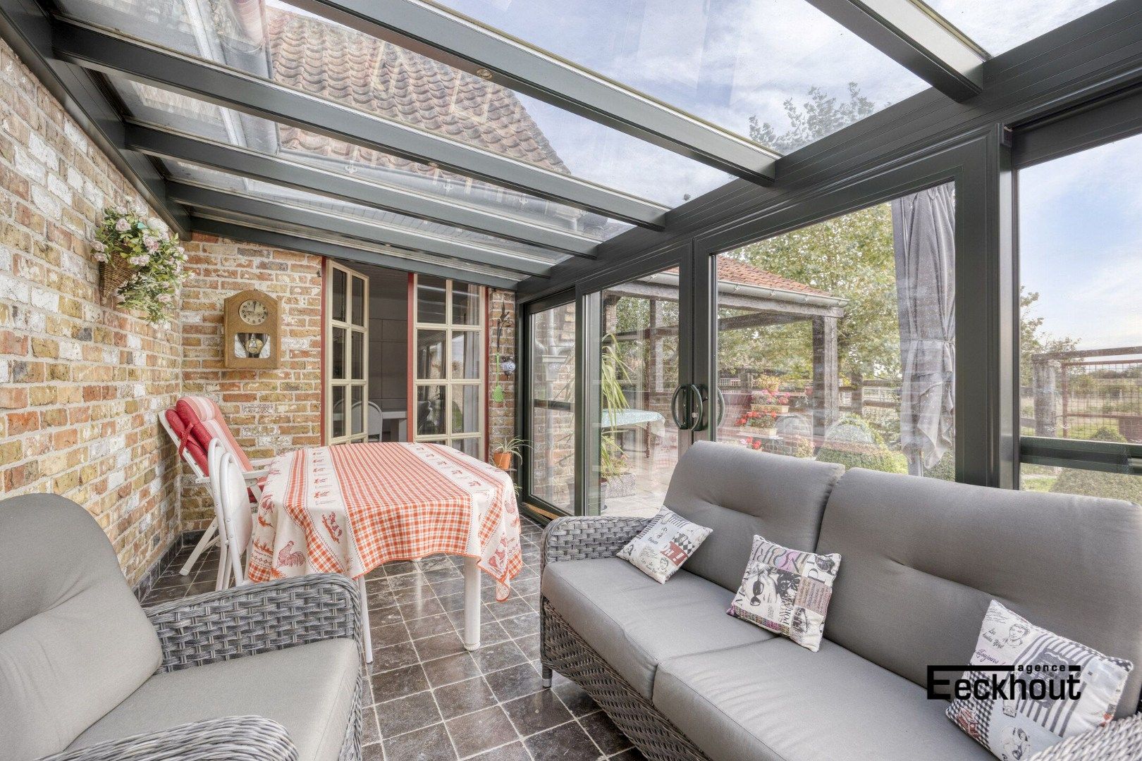 Charmant landhuis op een perceel van  29323m²  foto 9