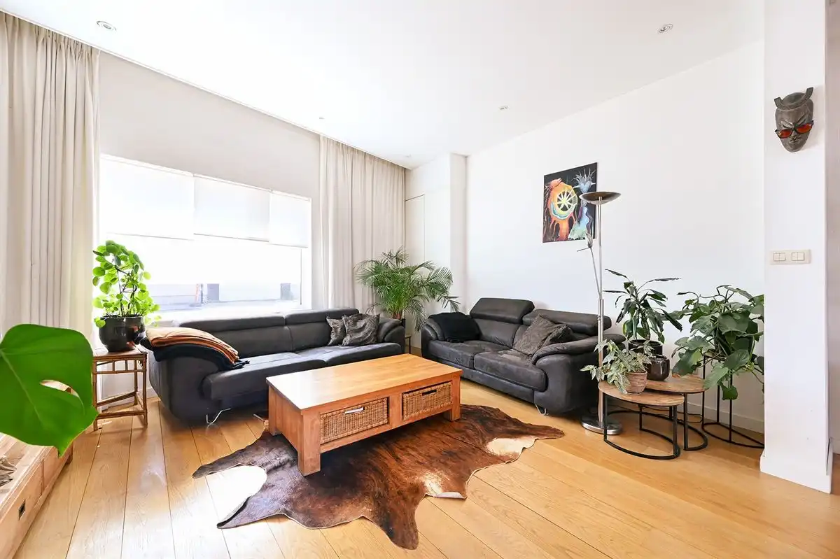 Leuke (starters)woning met zij-ingang foto 4