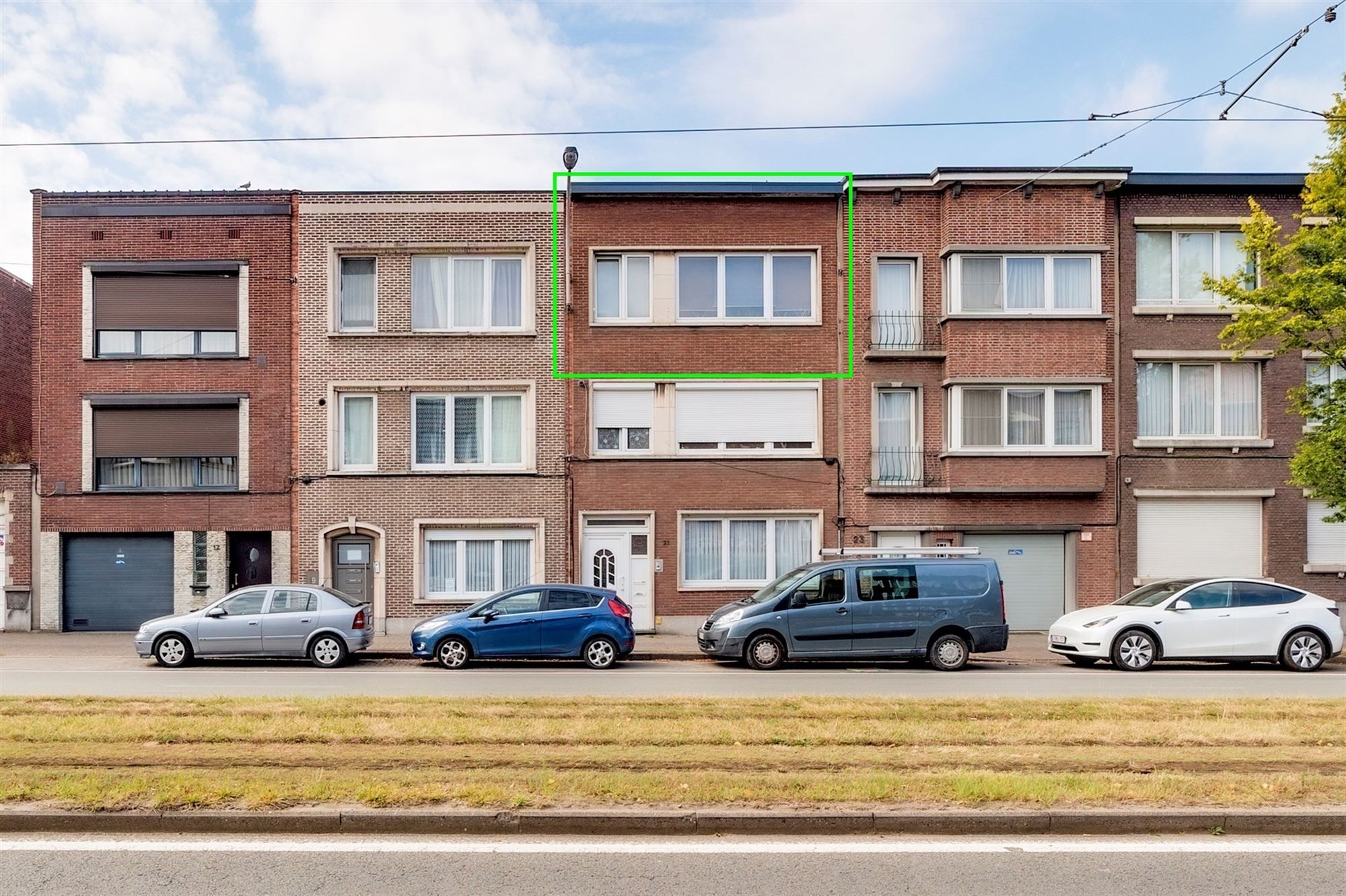Instapklaar 2 slaapkamer appartement te Merksem foto 2