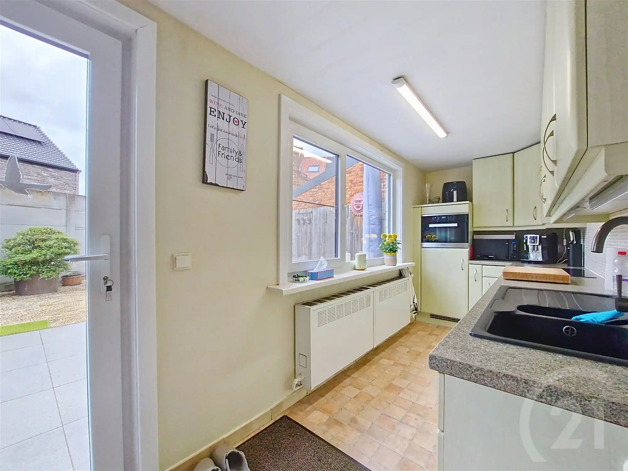 Huis te koop in Wakkerzeel! foto 9
