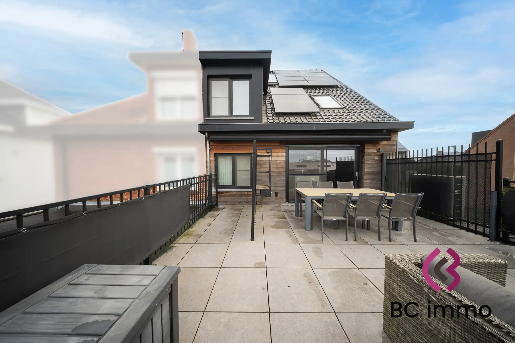 Exclusief duplex met zonneterras, designkeuken en hoogwaardige afwerking foto 4