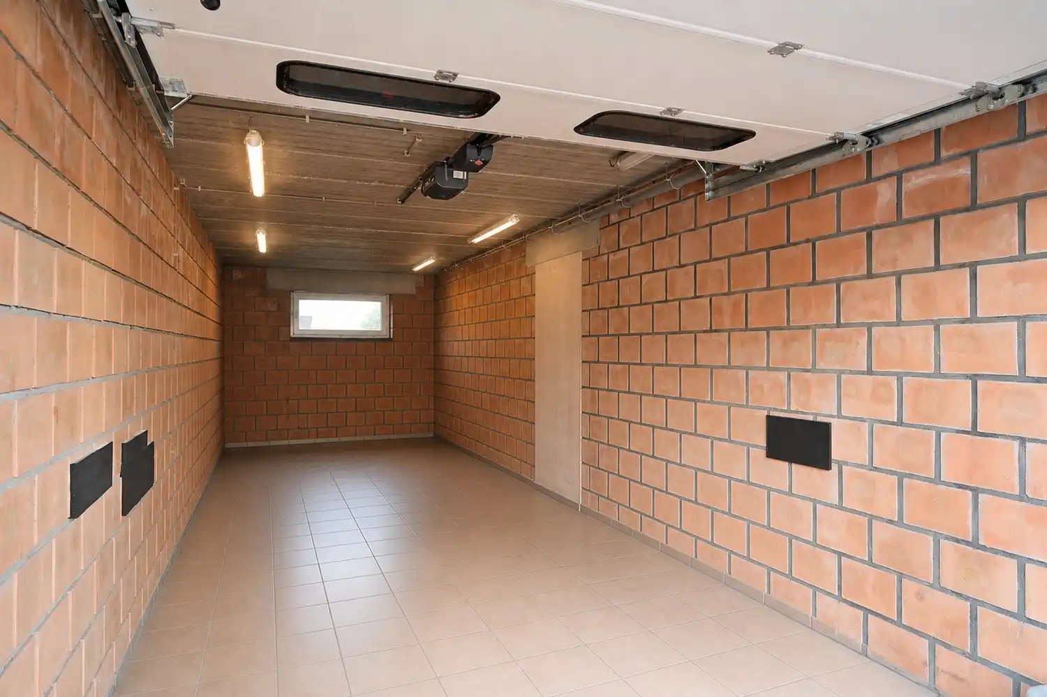 Ruim en veelzijdig appartement met uitzonderlijk uitbreidingspotentieel in Lanaken foto 18