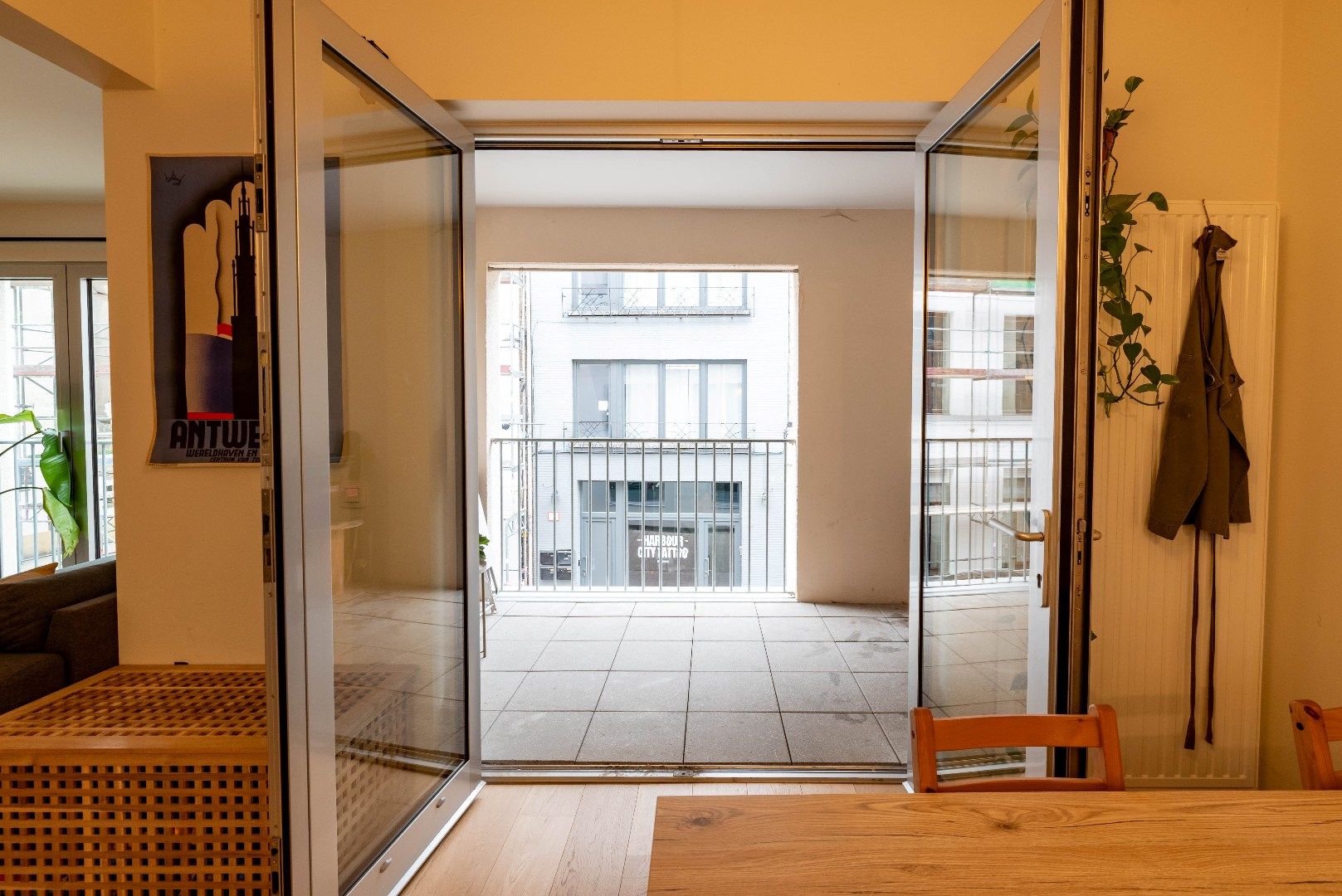 Luxueus afgewerkt nieuwbouwappartement met 2 slk en terras foto 9