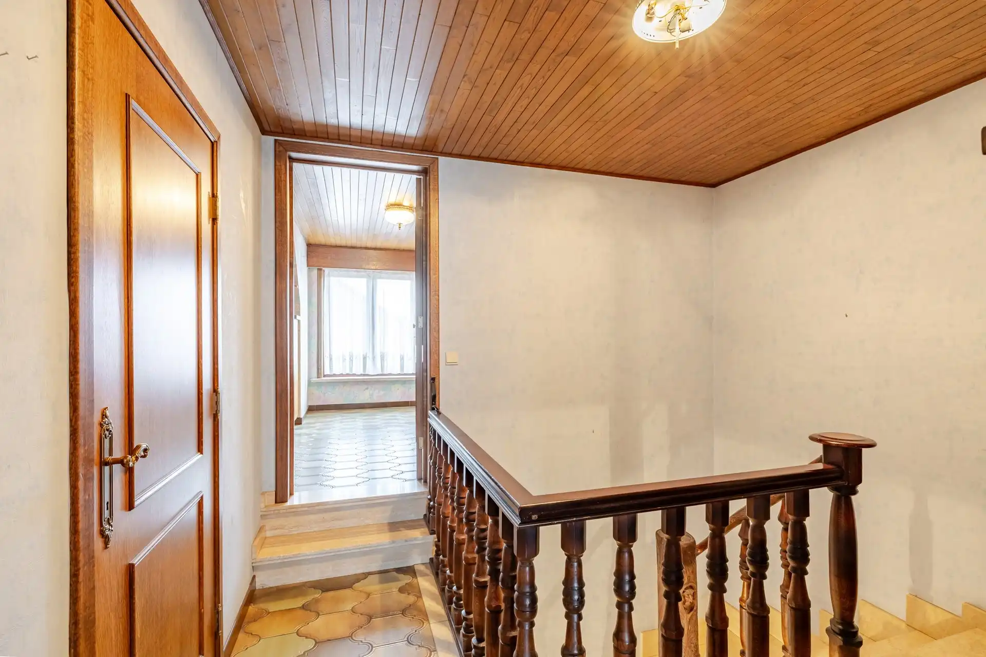 Charmante villa met zwembad op een mooi perceel van 942 m²  foto 25