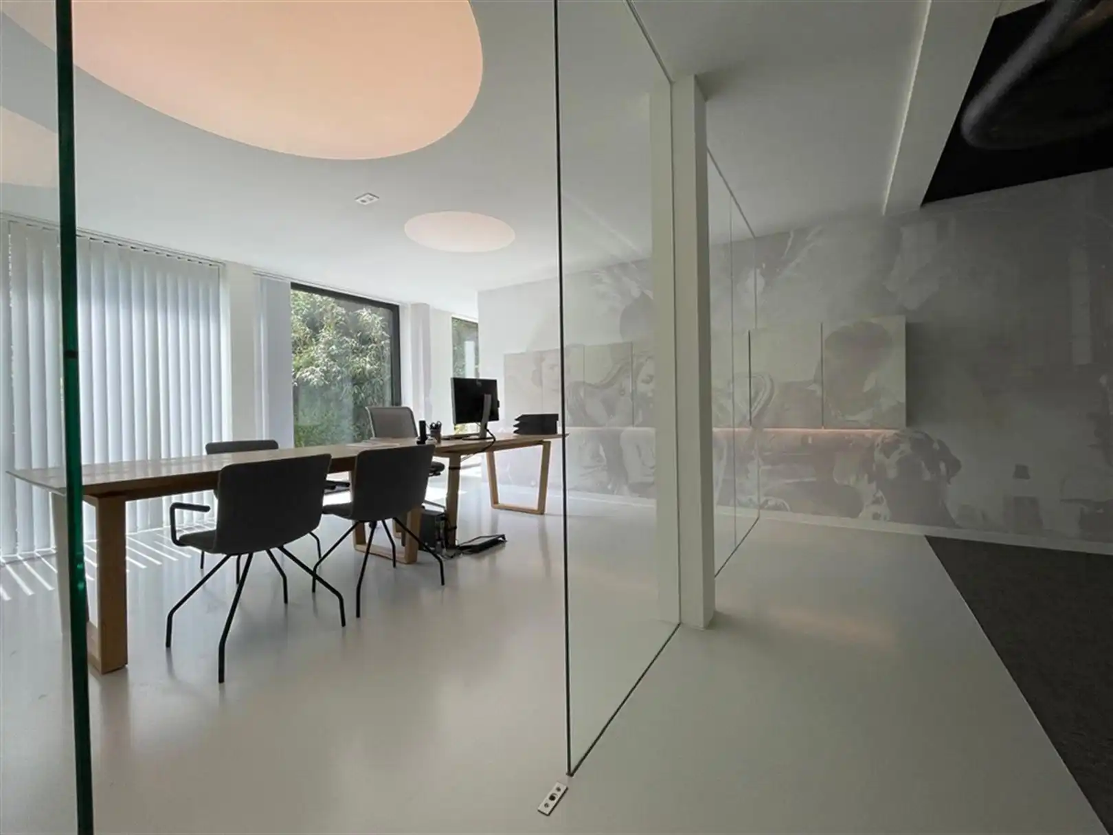 Kantoorgebouw foto 8