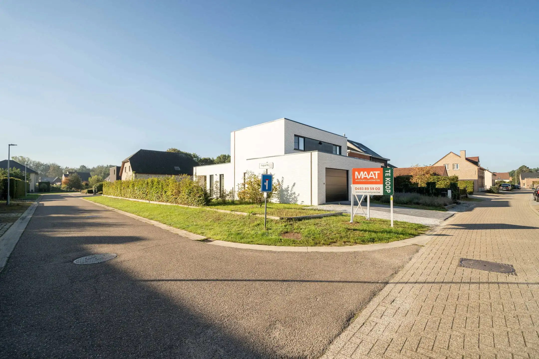 Recente villa op toplocatie foto 2