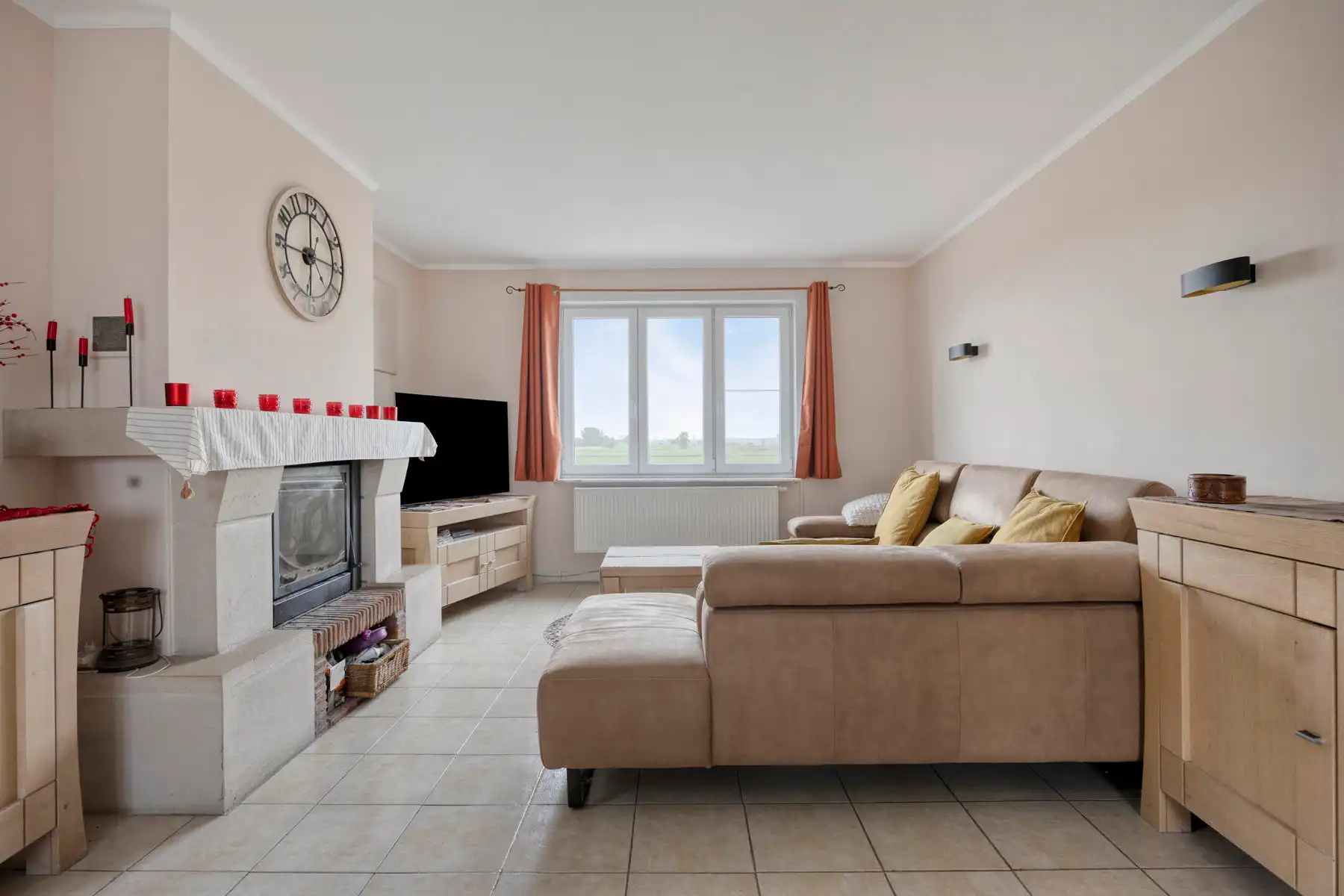 Zeer ruim appartement(3slpks) met 2 garages + zolder + tuin  foto 8