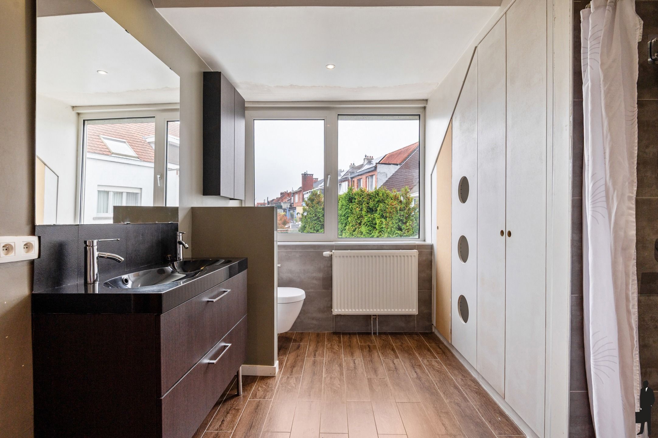 Ruime woning op een interessante locatie foto 20