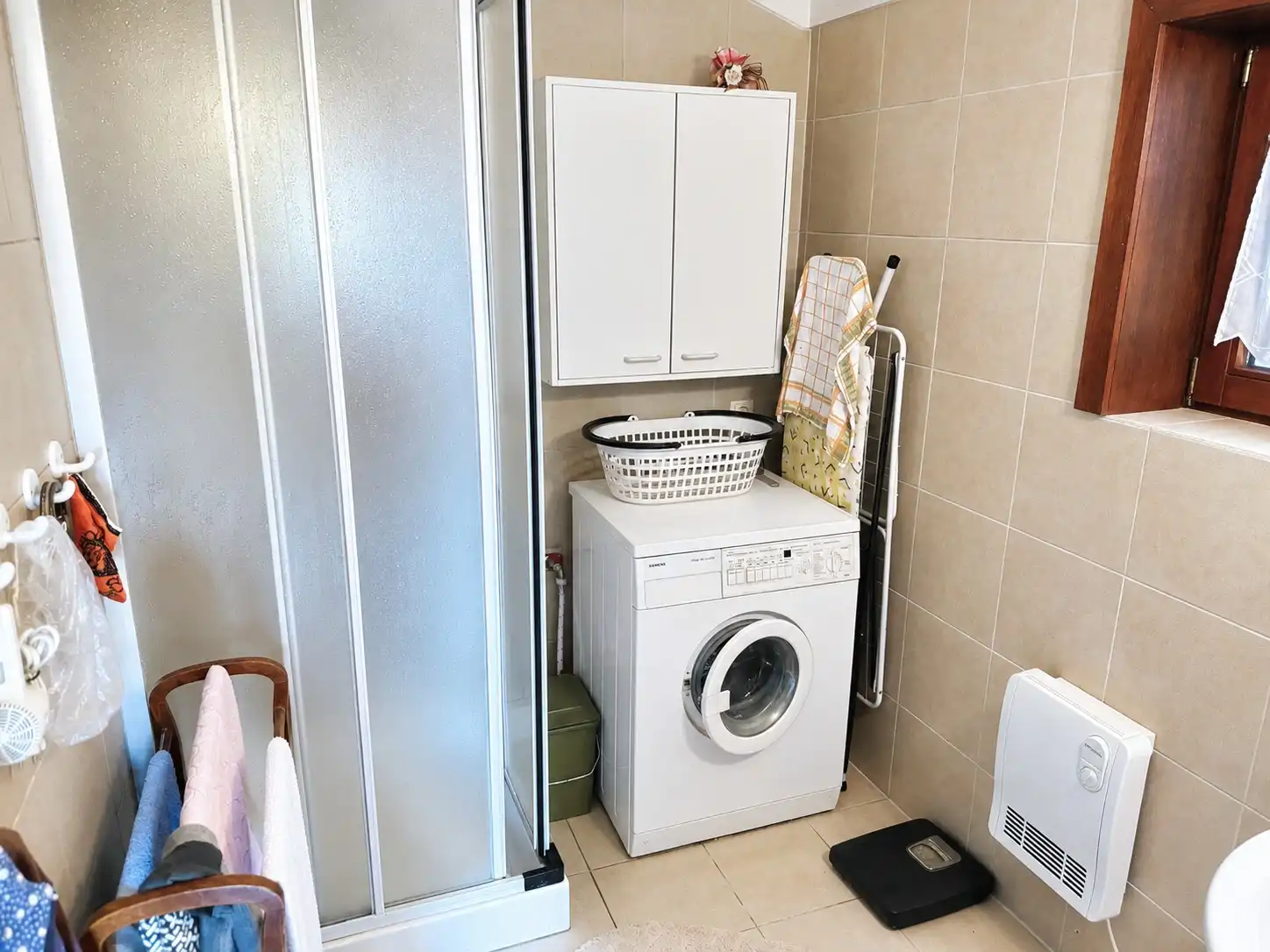 Charmante, licht op te frissen polderwoning te De Haan. foto 6