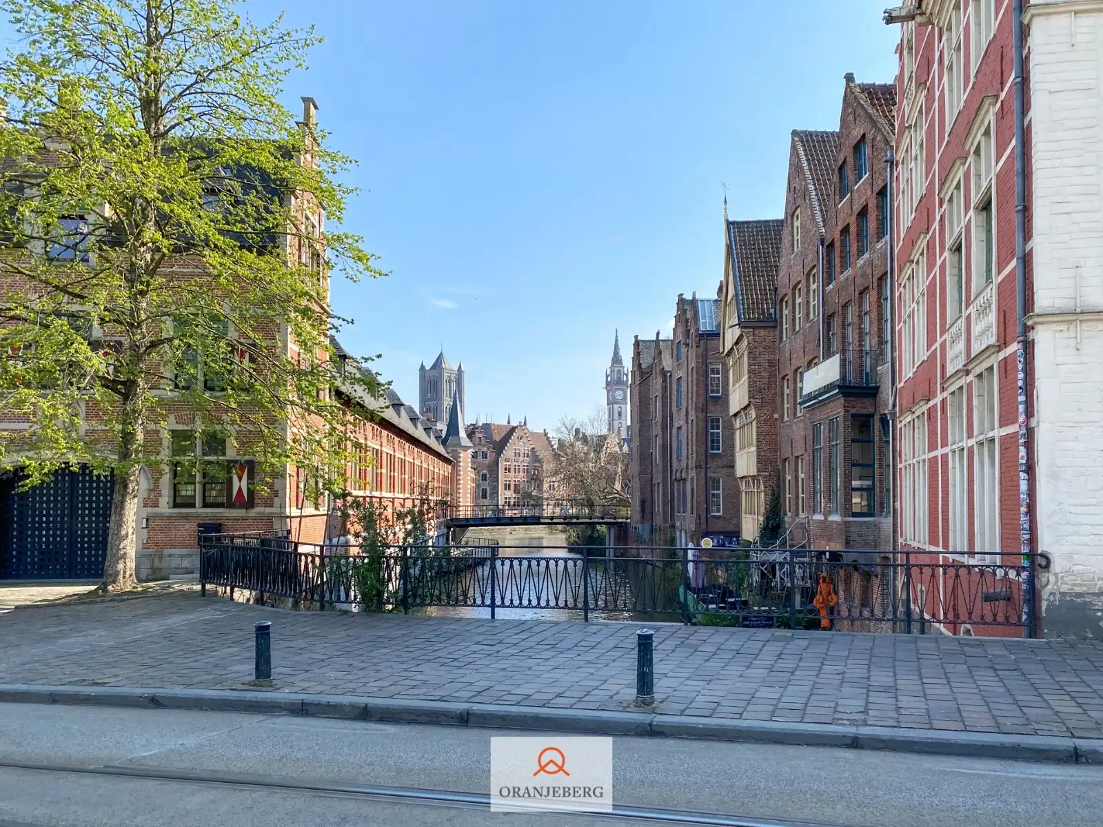 Compleet gerenoveerd 2slpk appartement hart Gent foto {{pictureIndex}}