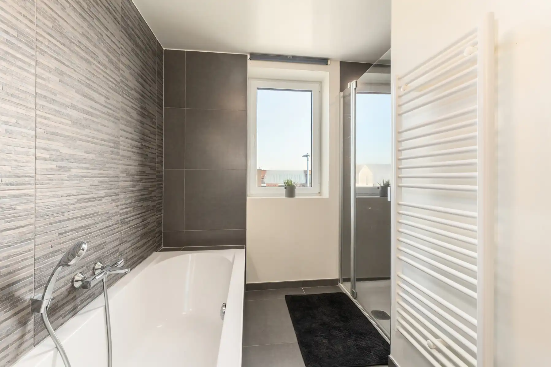 Recente HOB met 4 slpks en afzonderlijke garage te Roeselare foto 19