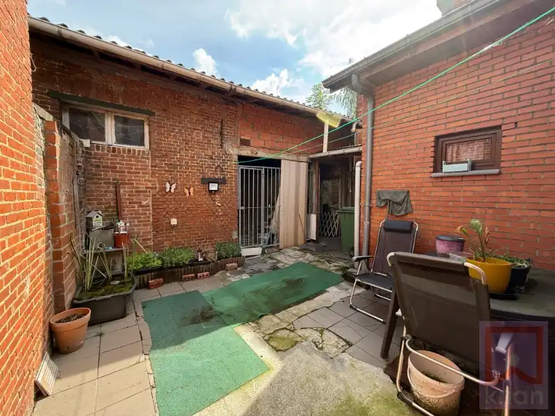 Ruime te renoveren woning met tuin - centrum Geel! foto 8